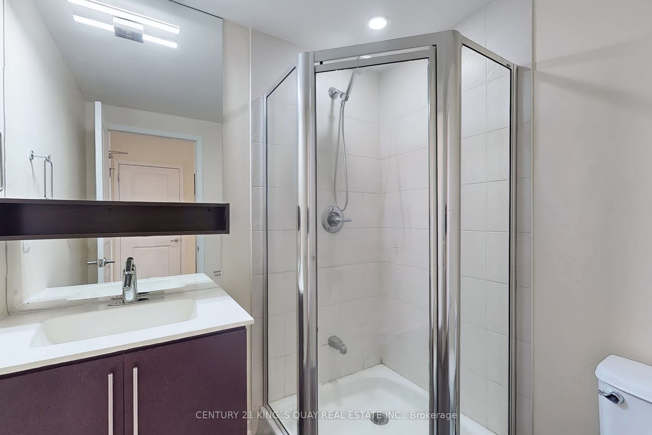 #814 - 2885 Bayview Avenue Property Photo 27