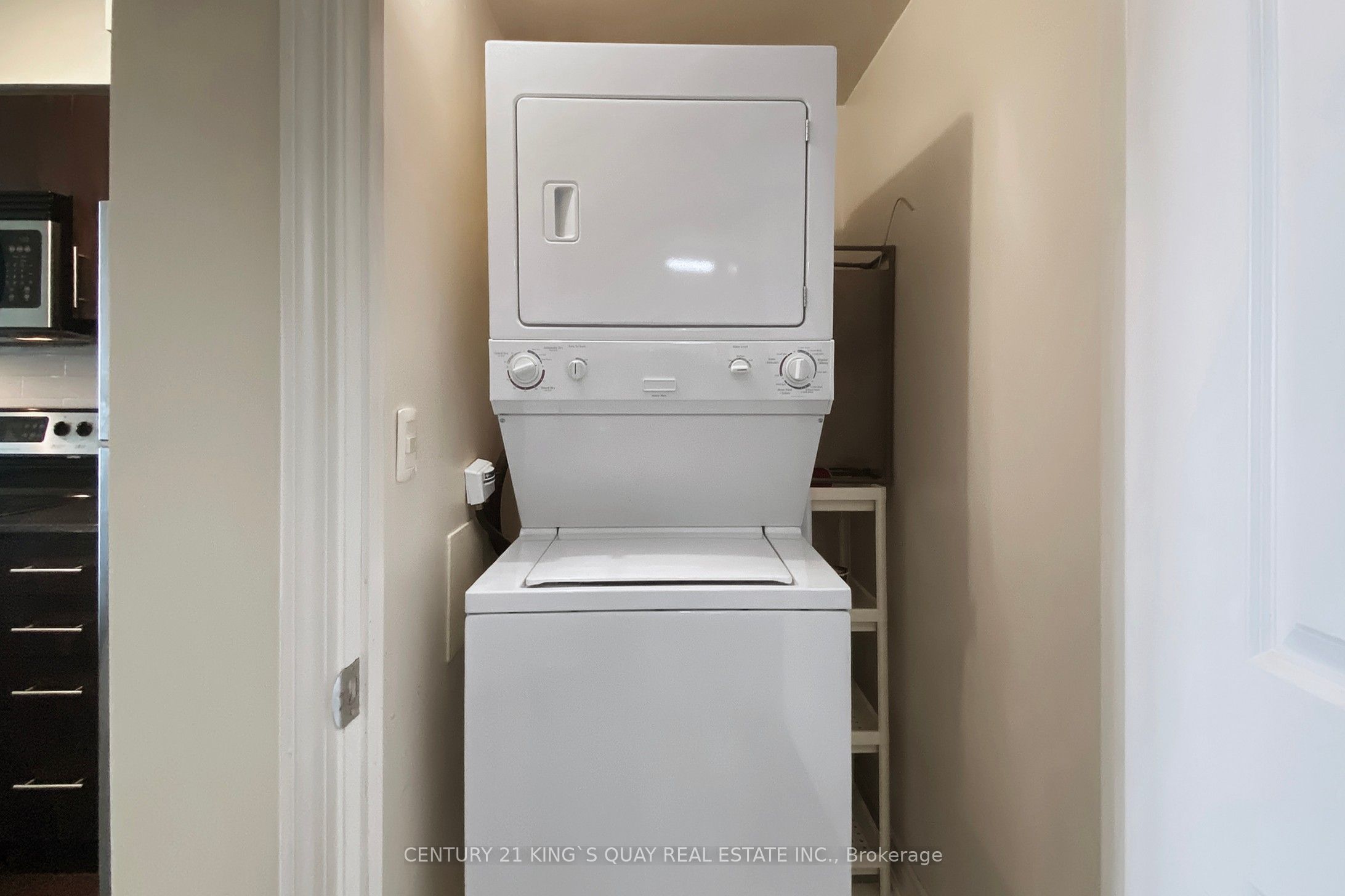 #814 - 2885 Bayview Avenue Property Photo 28