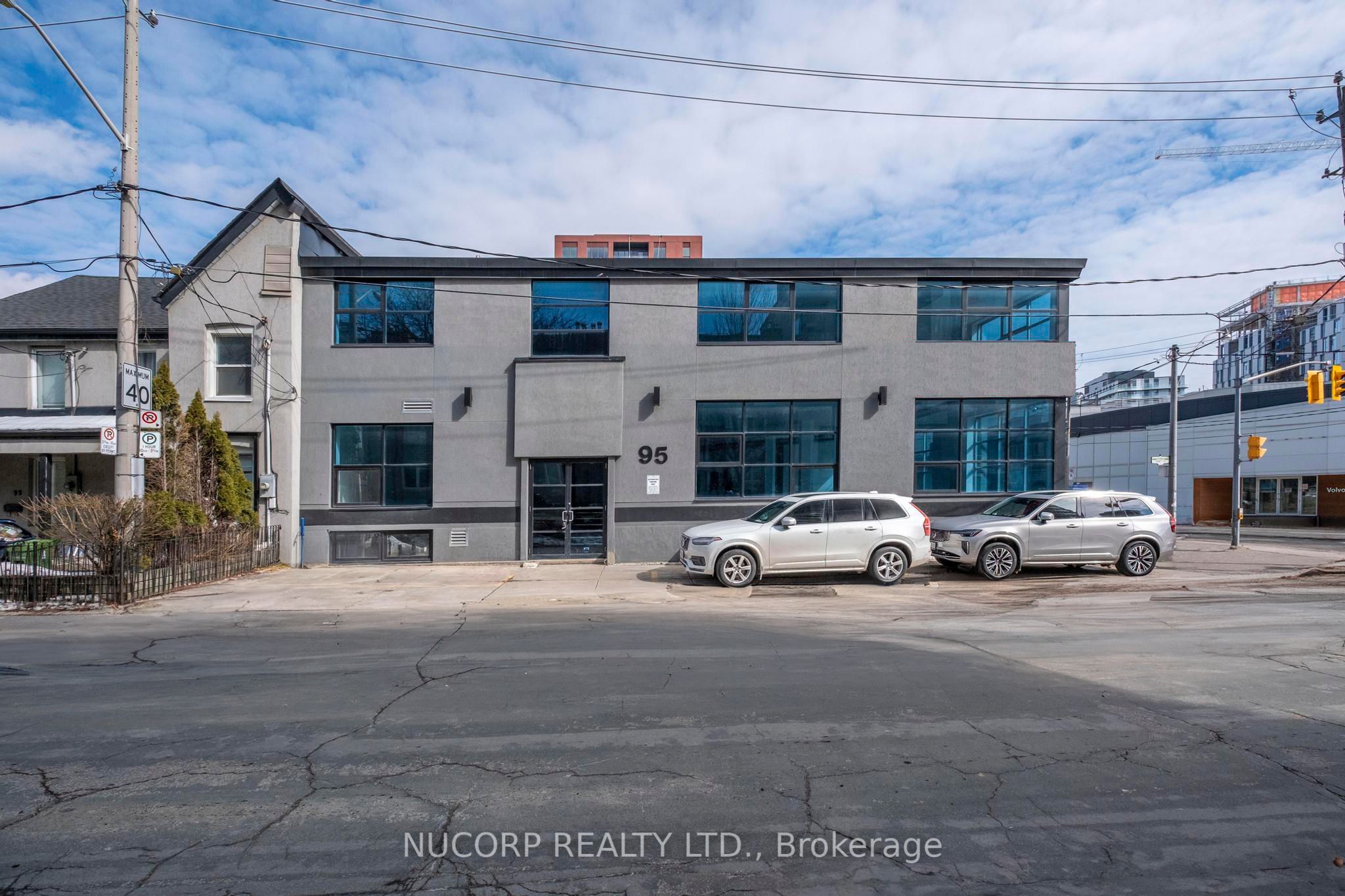 #1st Property Photo 3