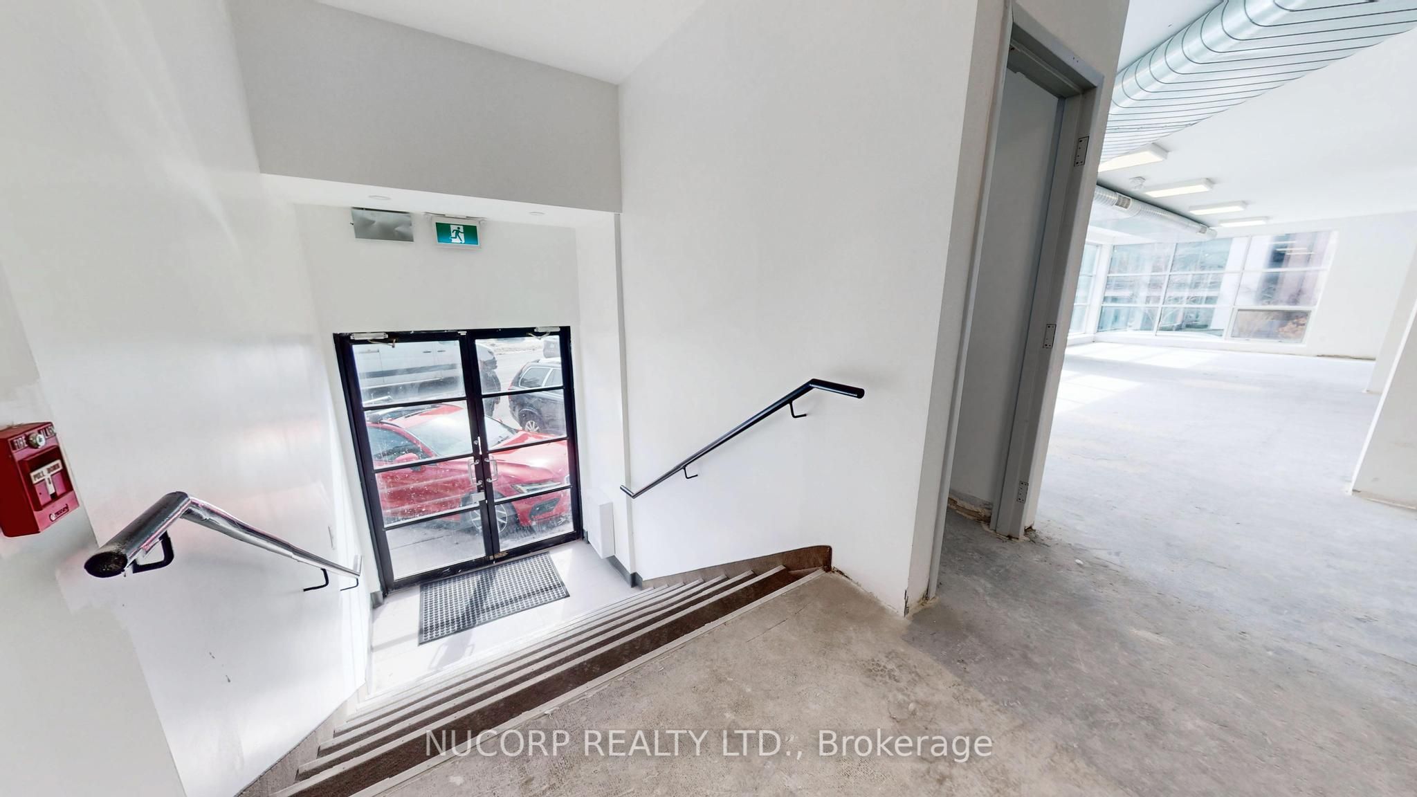 #1st Property Photo 4