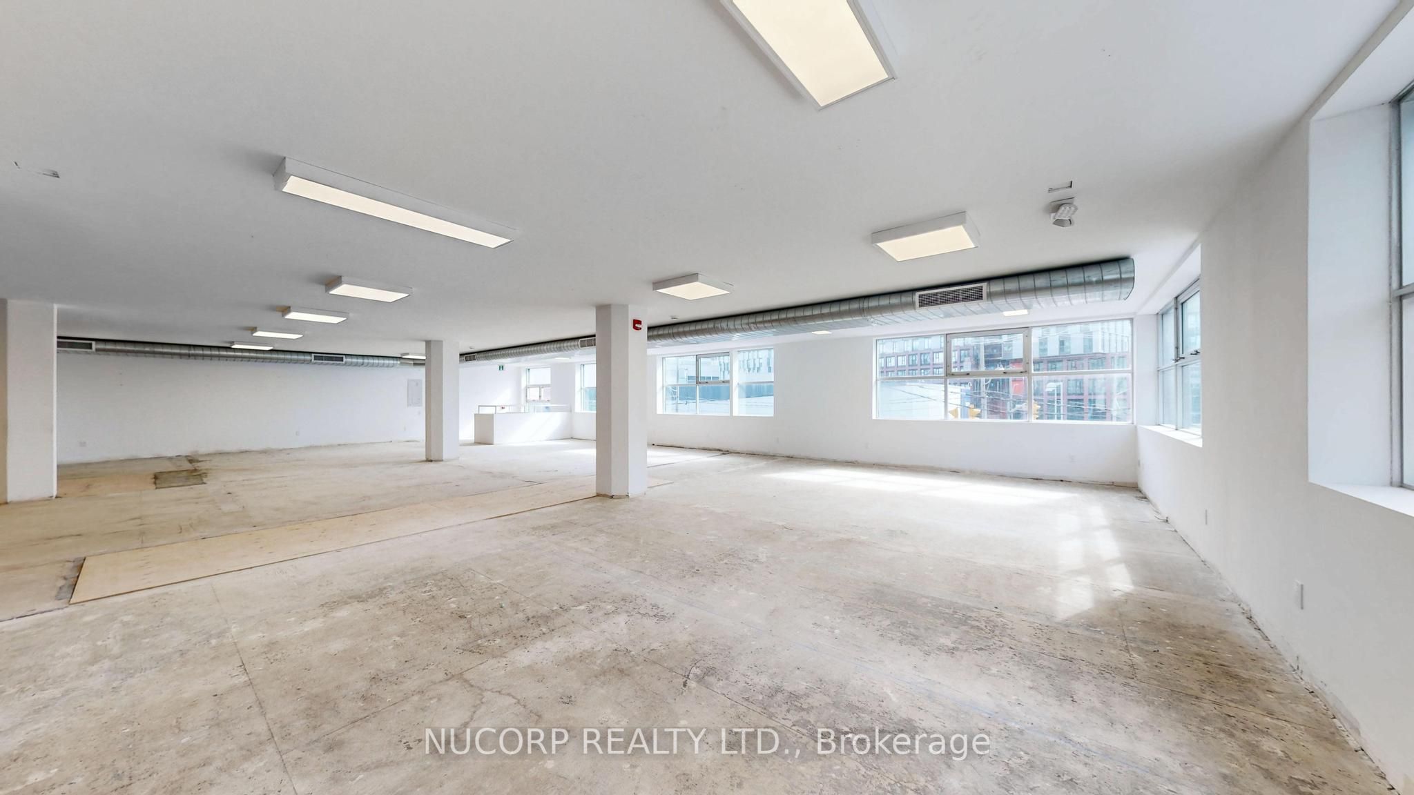#1st Property Photo 11