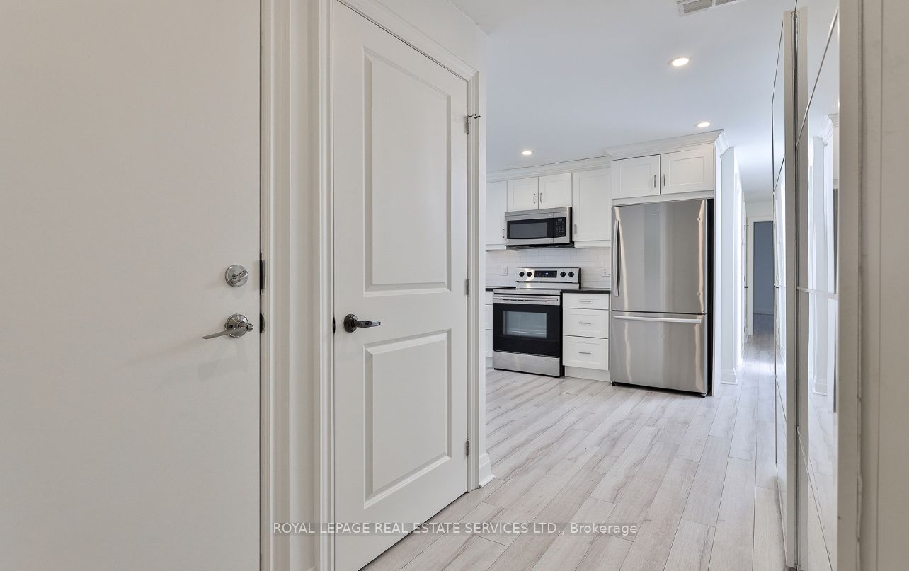 995 Bloor Street Property Photo 3