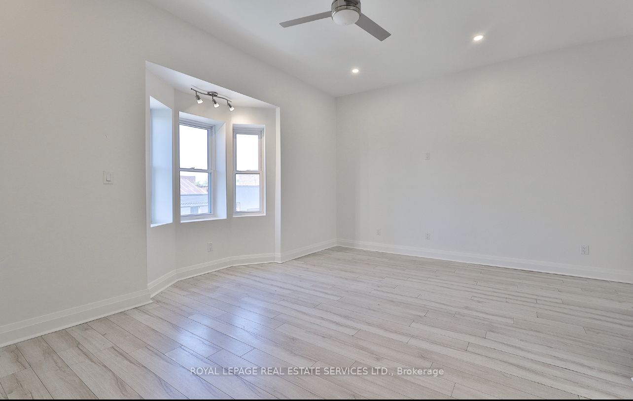 995 Bloor Street Property Photo 7