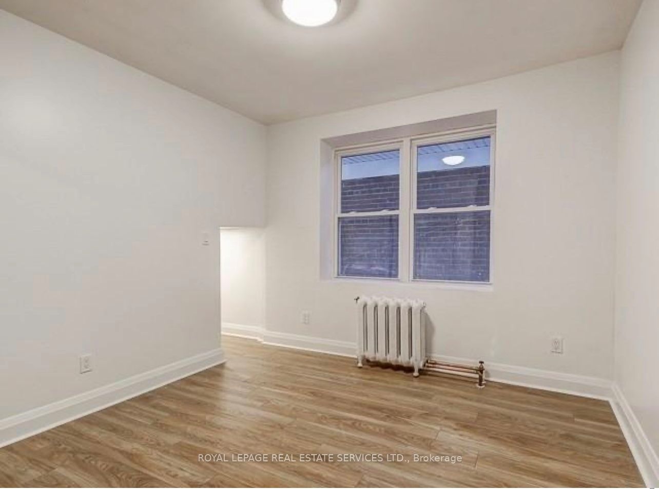 995 Bloor Street Property Photo 14