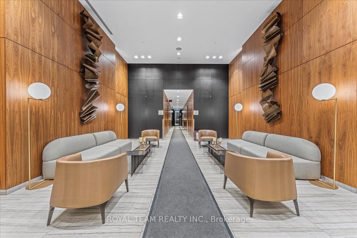 #1910 - 8 Eglinton Avenue Property Photo 28