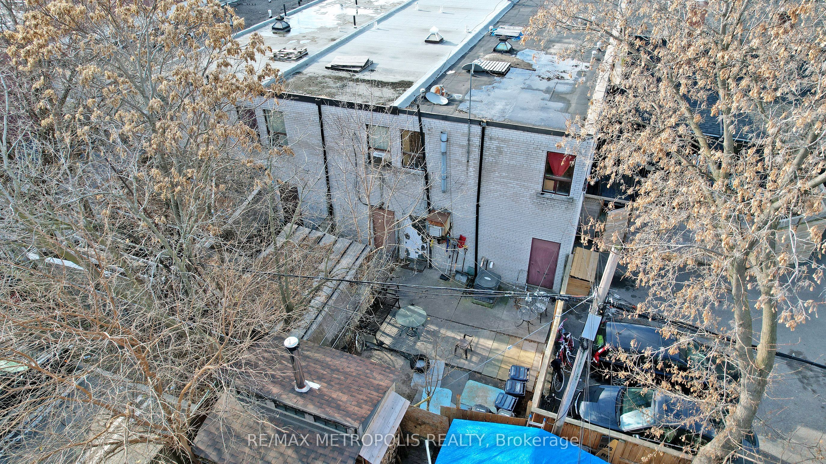 #a - 349 Oakwood Avenue Property Photo 7