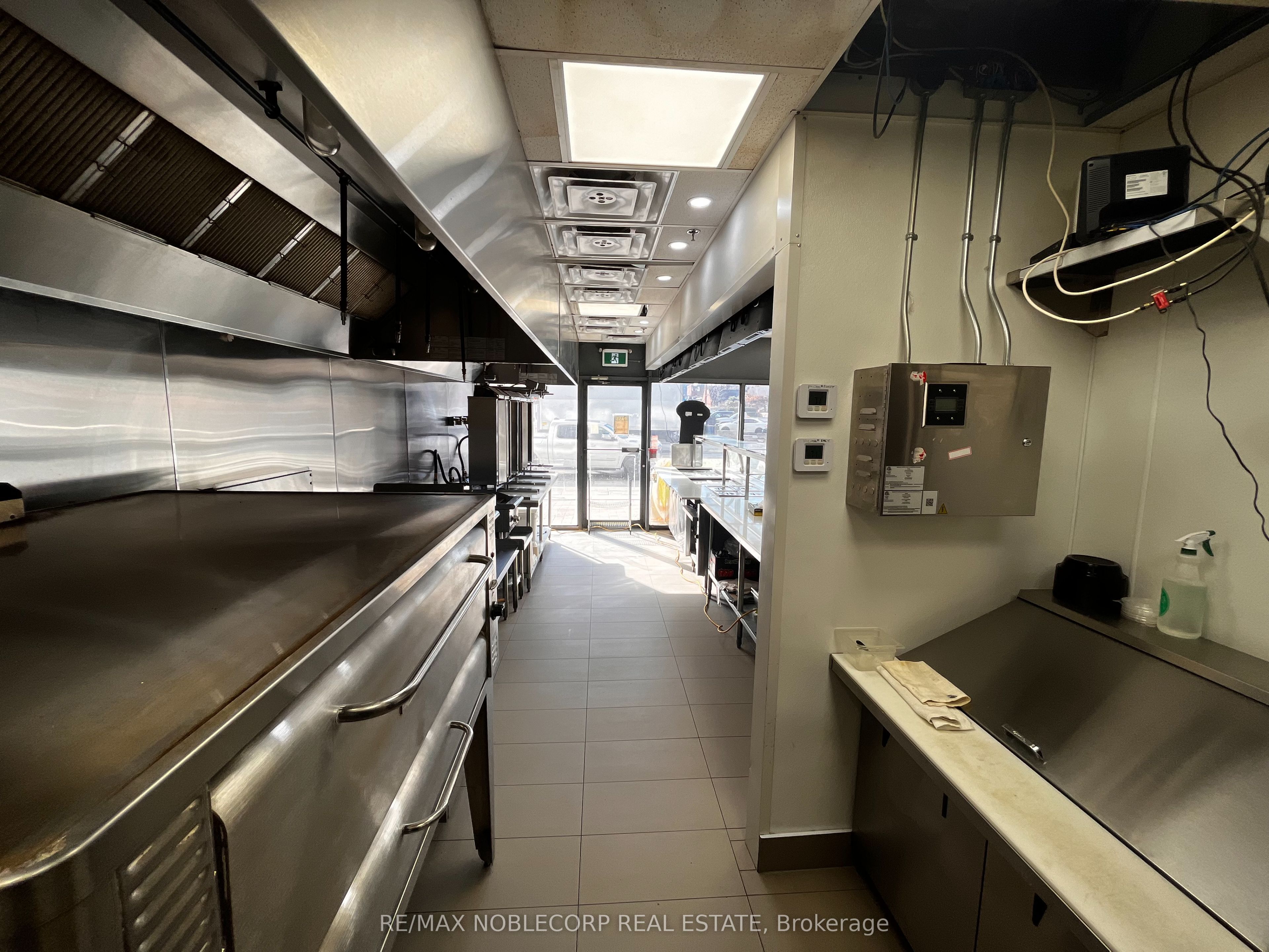 #105 - 700 King Street Property Photo 10