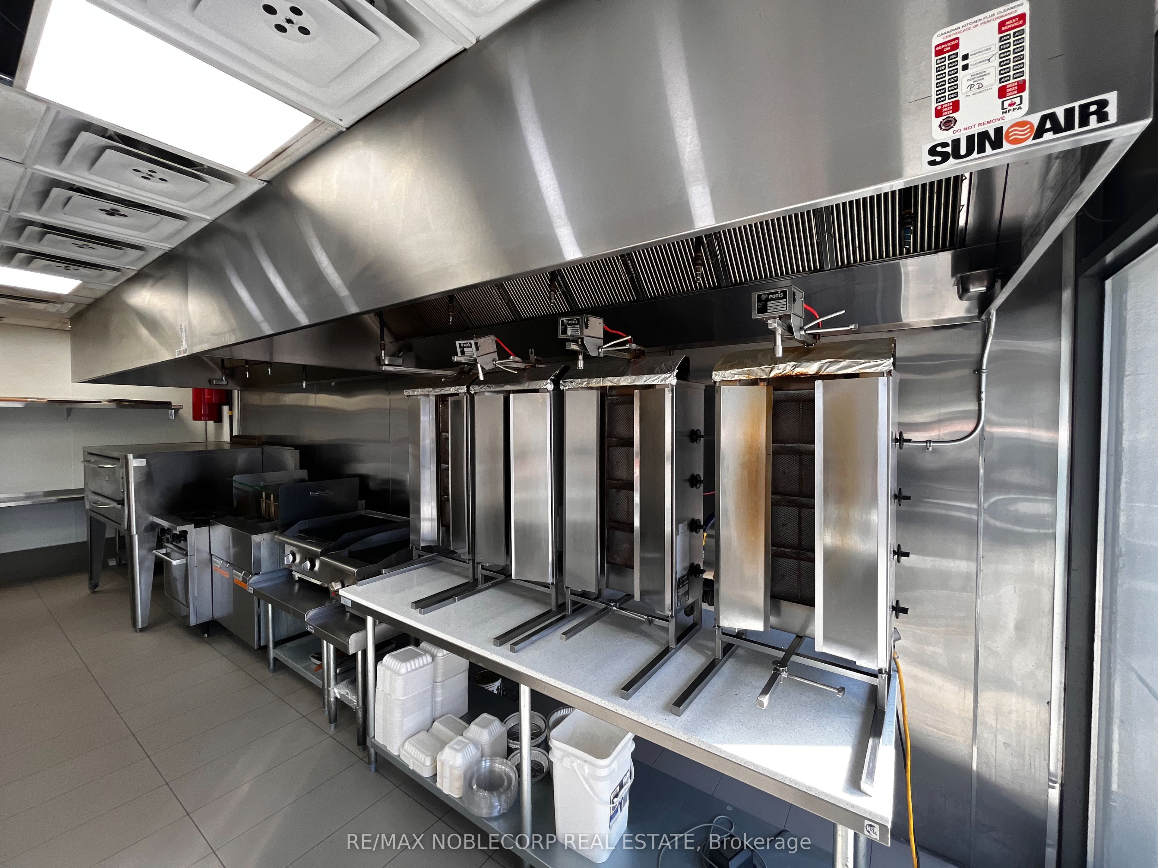 #105 - 700 King Street Property Photo 14