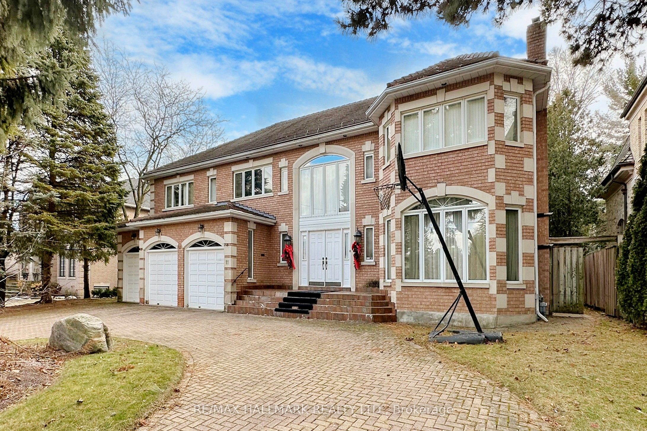 11 Vernham Avenue Property Photo 2
