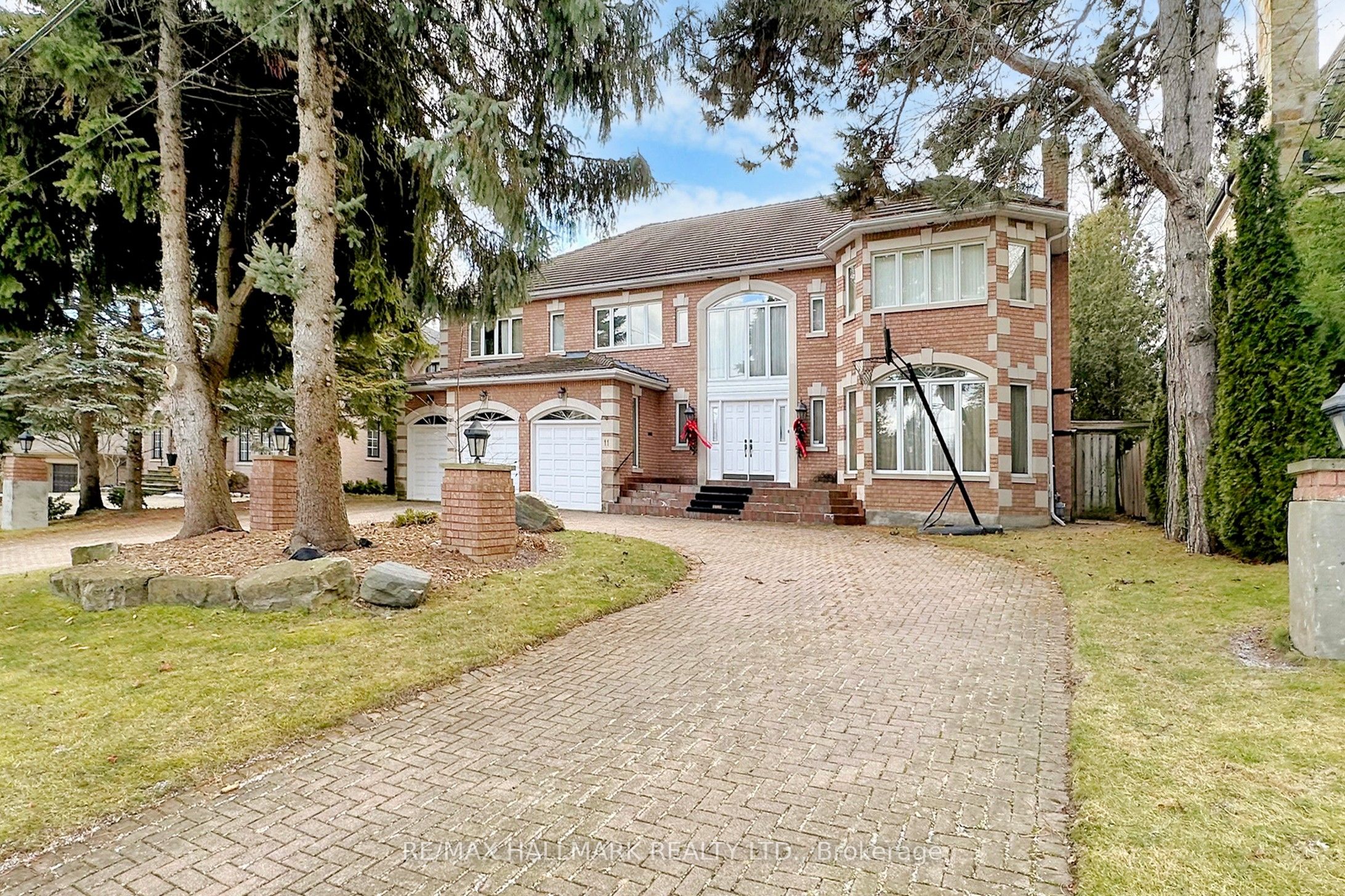 11 Vernham Avenue Property Photo 3