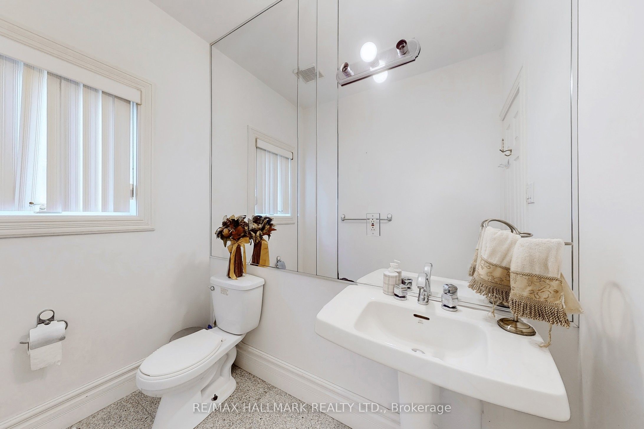 11 Vernham Avenue Property Photo 18