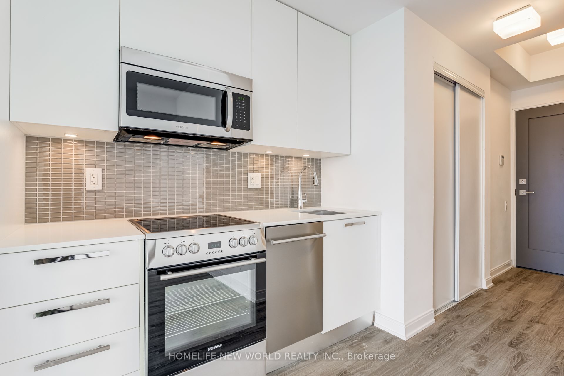 #2508 - 42 Charles Street Property Photo 14