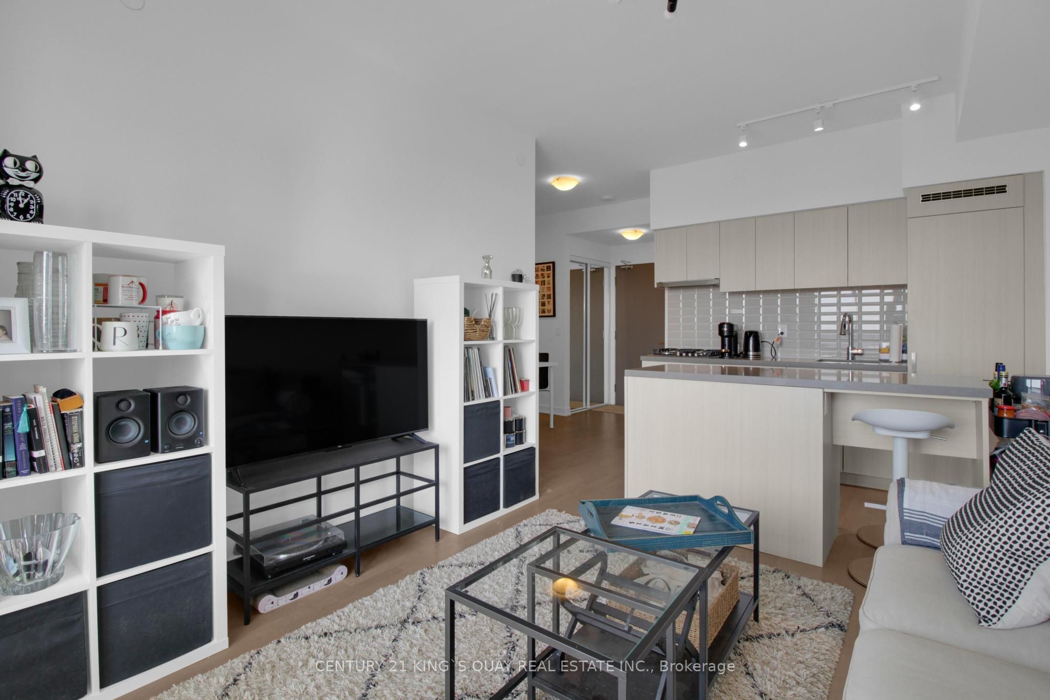 #1508 - 501 St Clair Avenue Property Photo 13