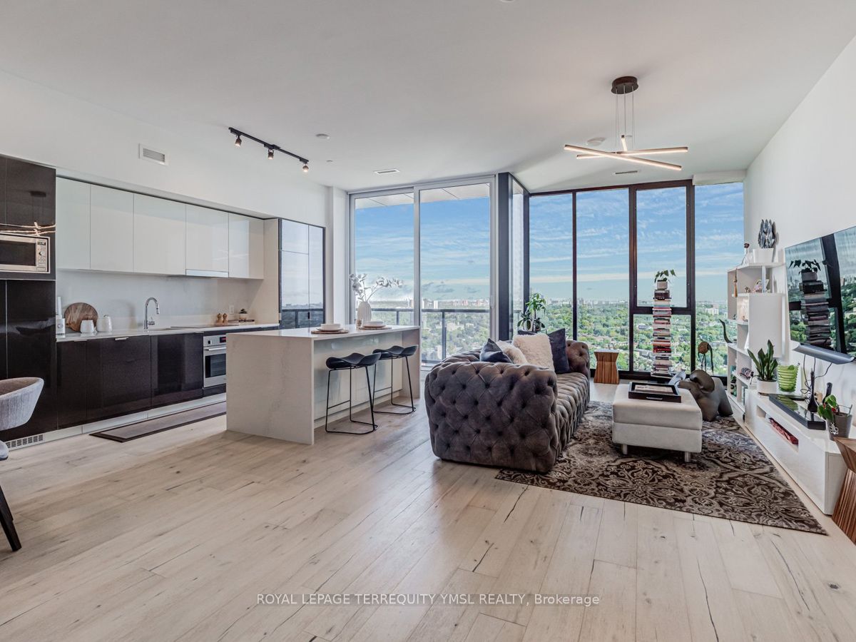 #ph02 - 170 Bayview Avenue Property Photo 10