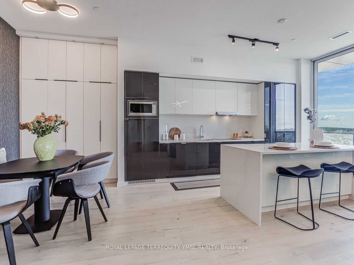 #ph02 - 170 Bayview Avenue Property Photo 13