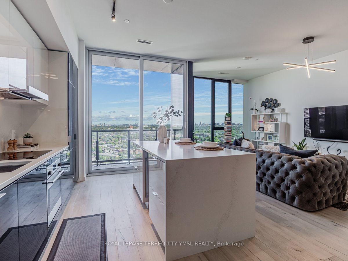#ph02 - 170 Bayview Avenue Property Photo 15
