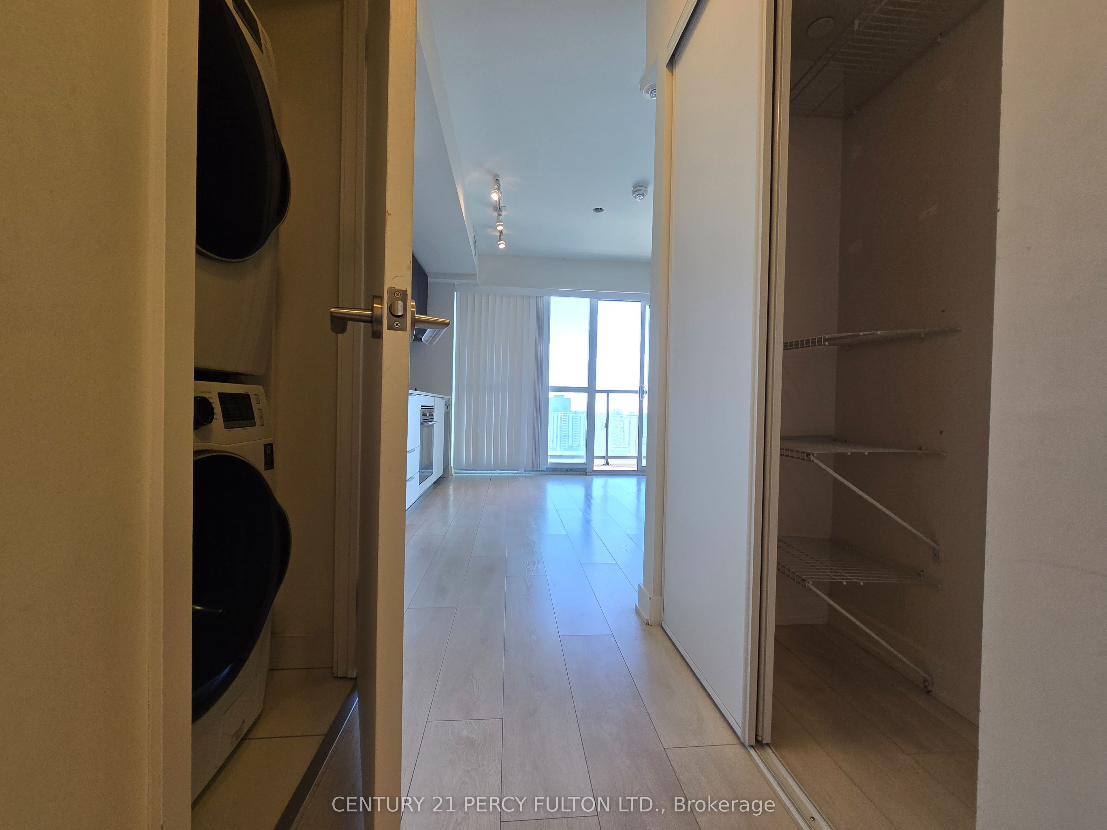 #1810 - 2 Sonic Way Property Photo 8