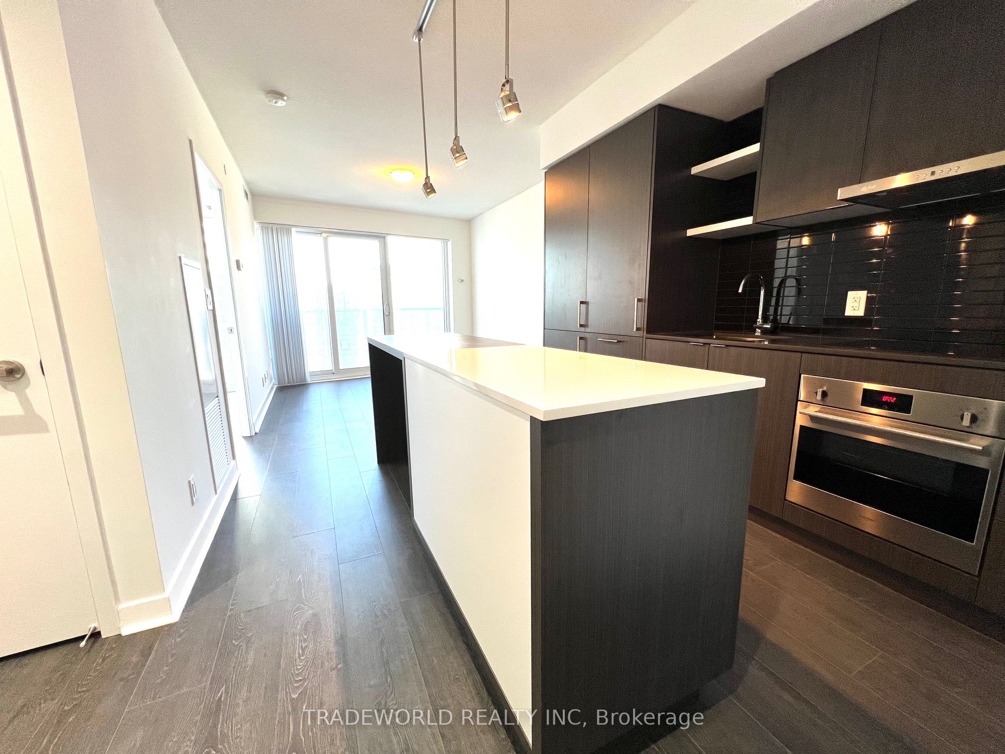 100 Harbour Street 4203 Property Photo 3