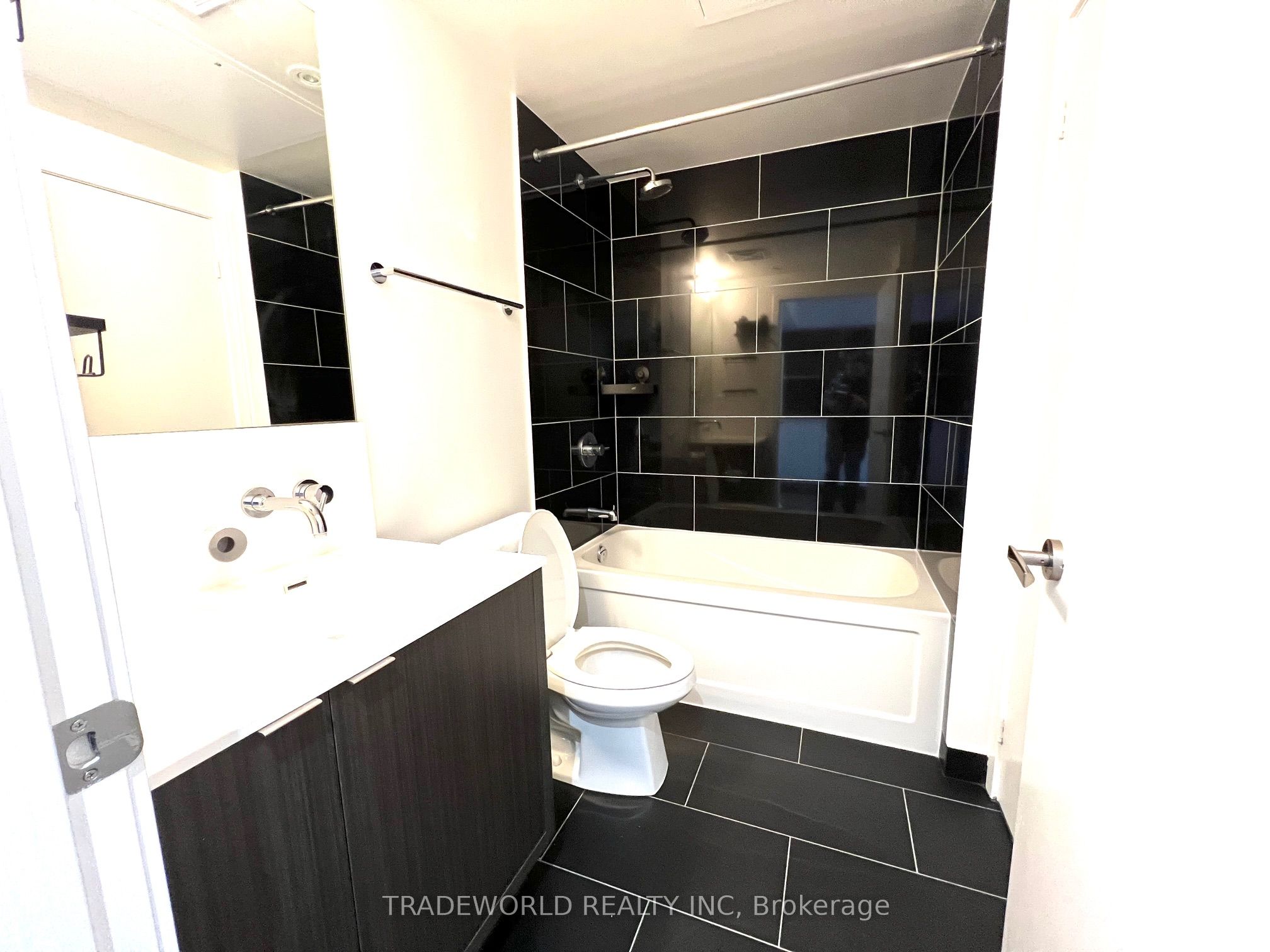 100 Harbour Street 4203 Property Photo 7