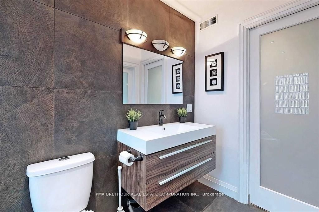 4 Belle Ayre Boulevard Property Photo 8