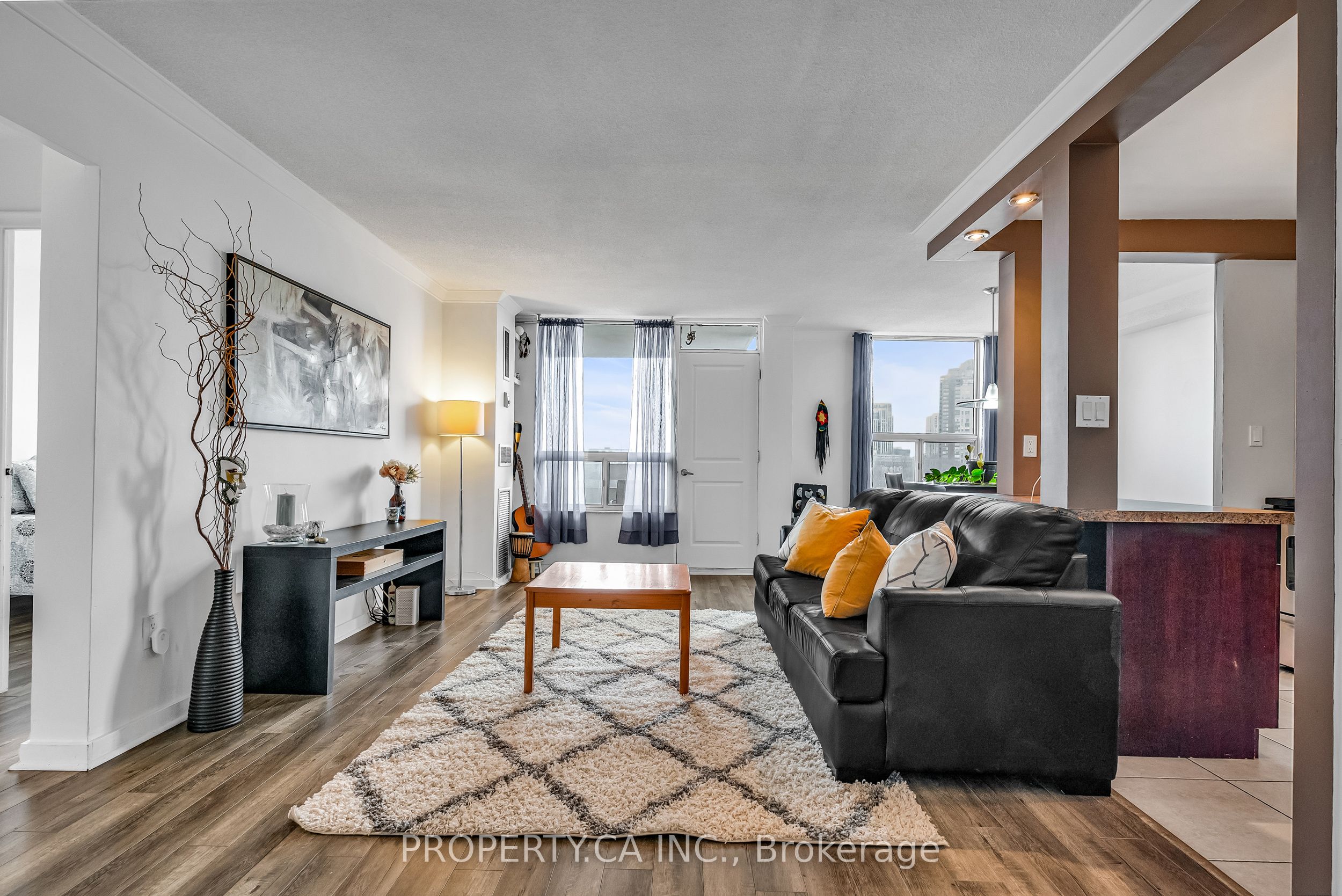 #1103 - 20 Edgecliff Golfway Property Photo
