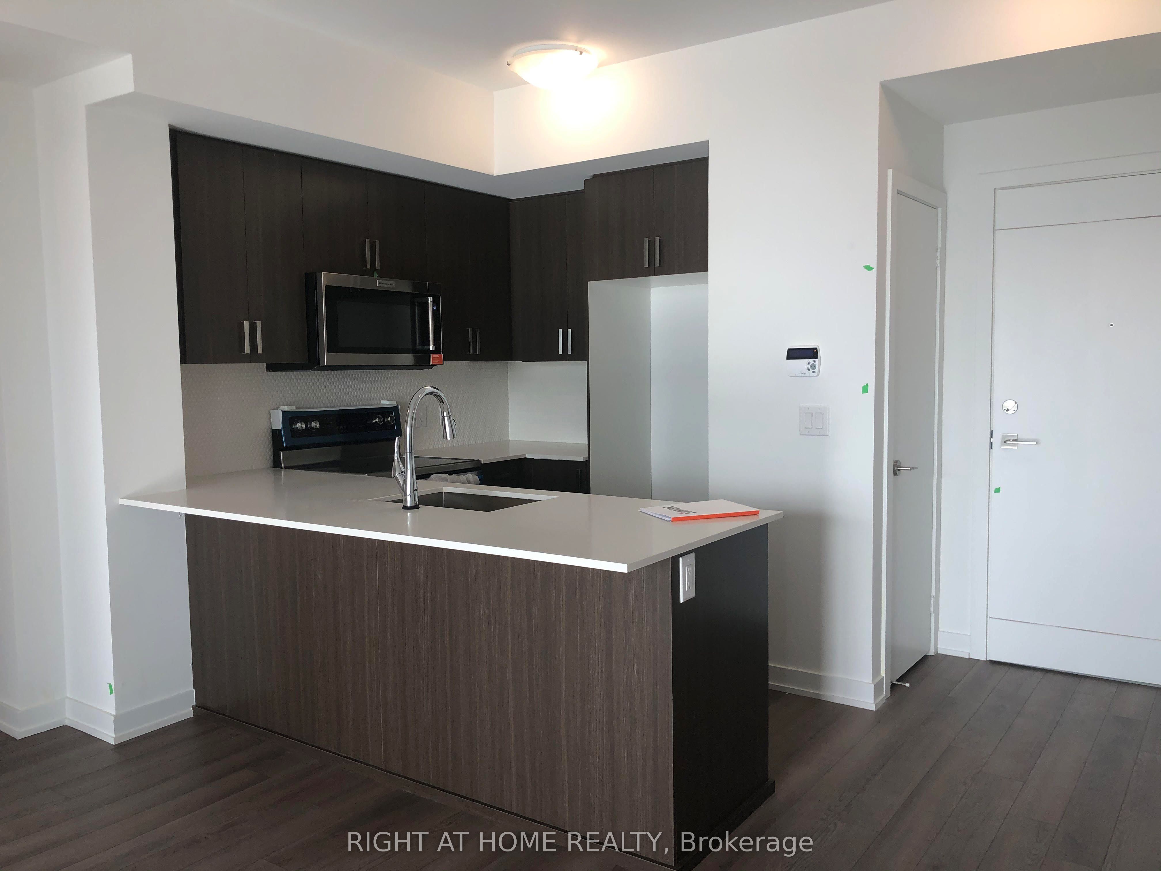 #704 - 1603 Eglinton Avenue Property Photo 2