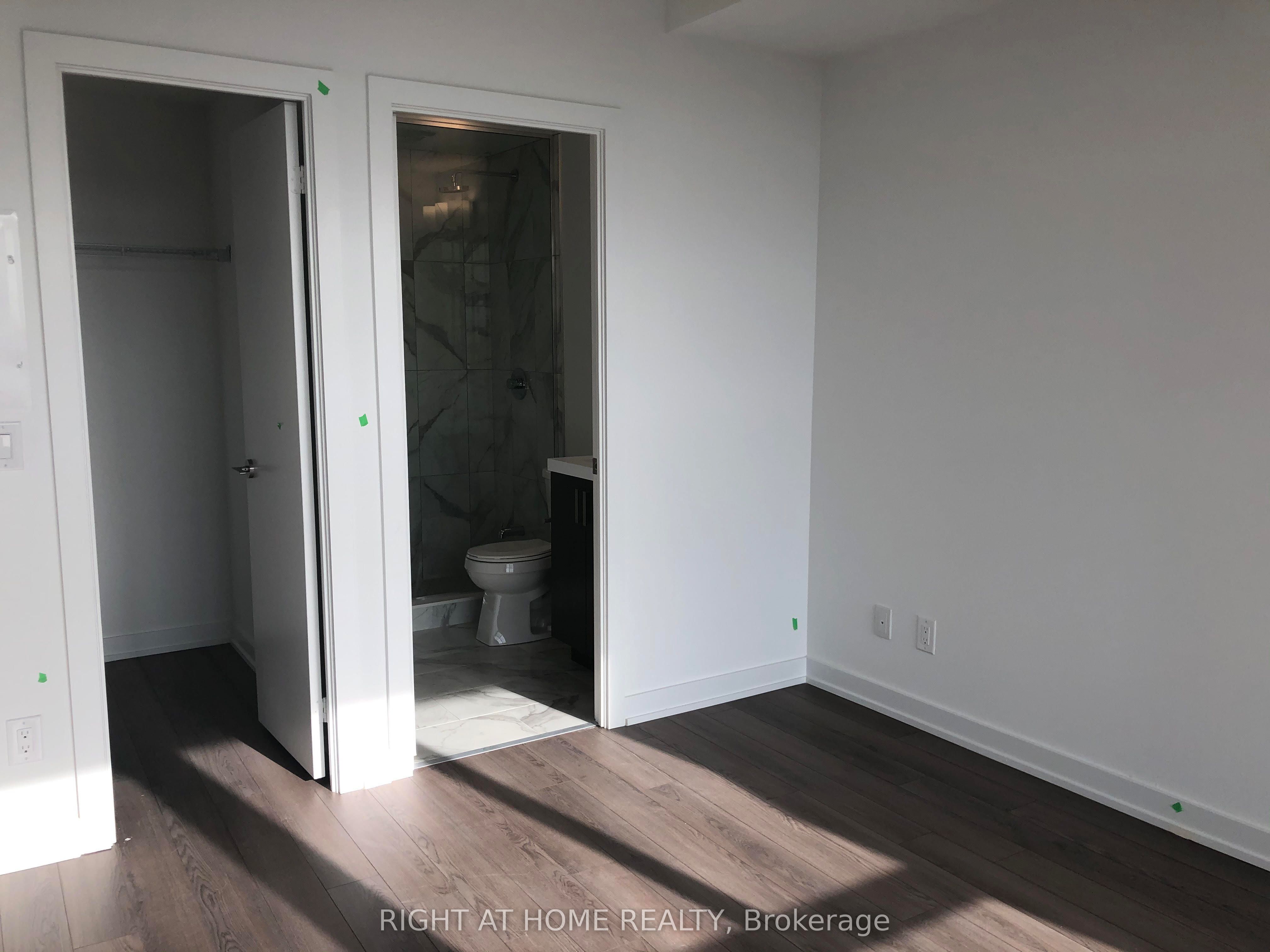#704 - 1603 Eglinton Avenue Property Photo 10