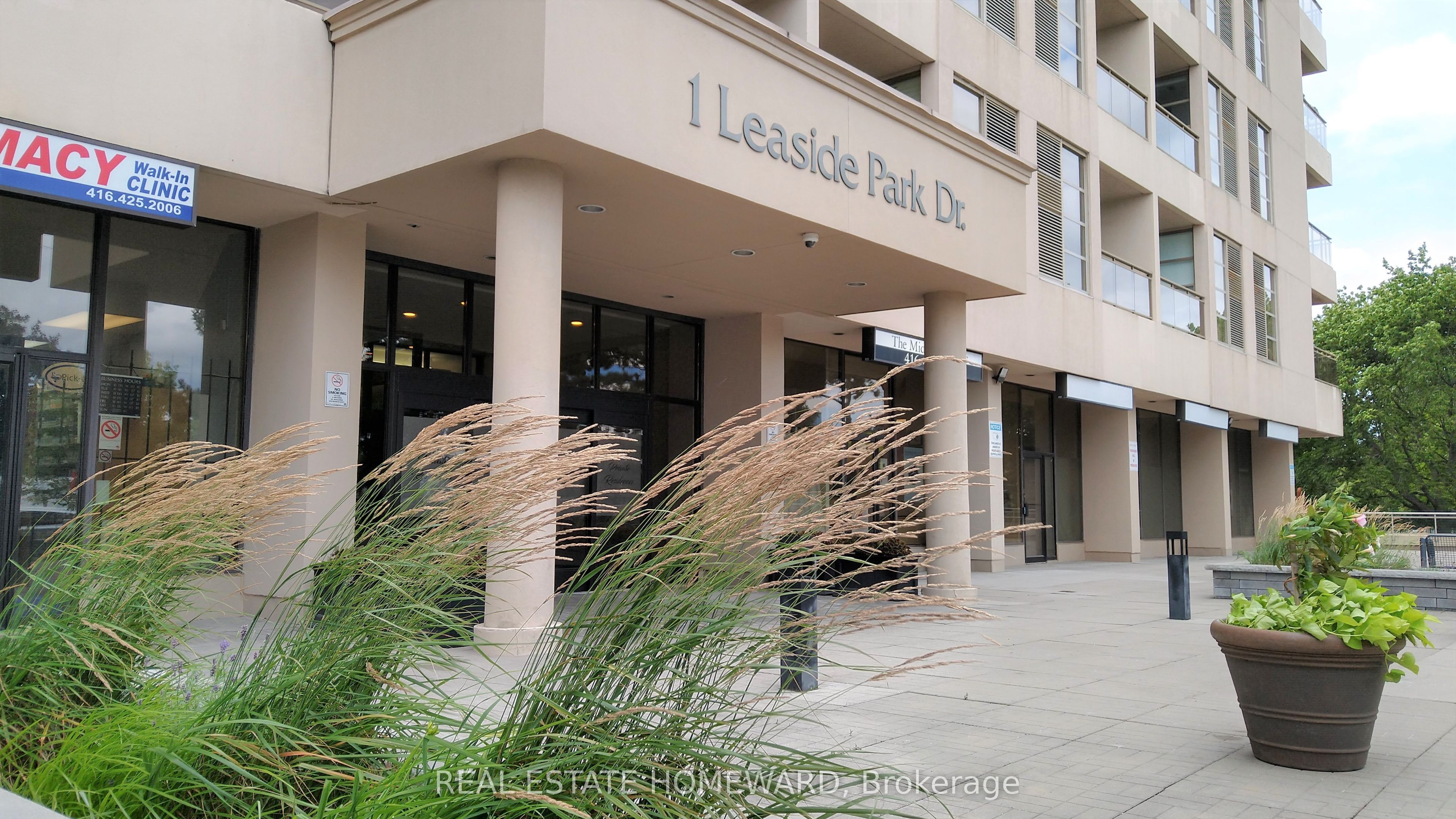 #417 - 1 Leaside Park Drive Property Photo