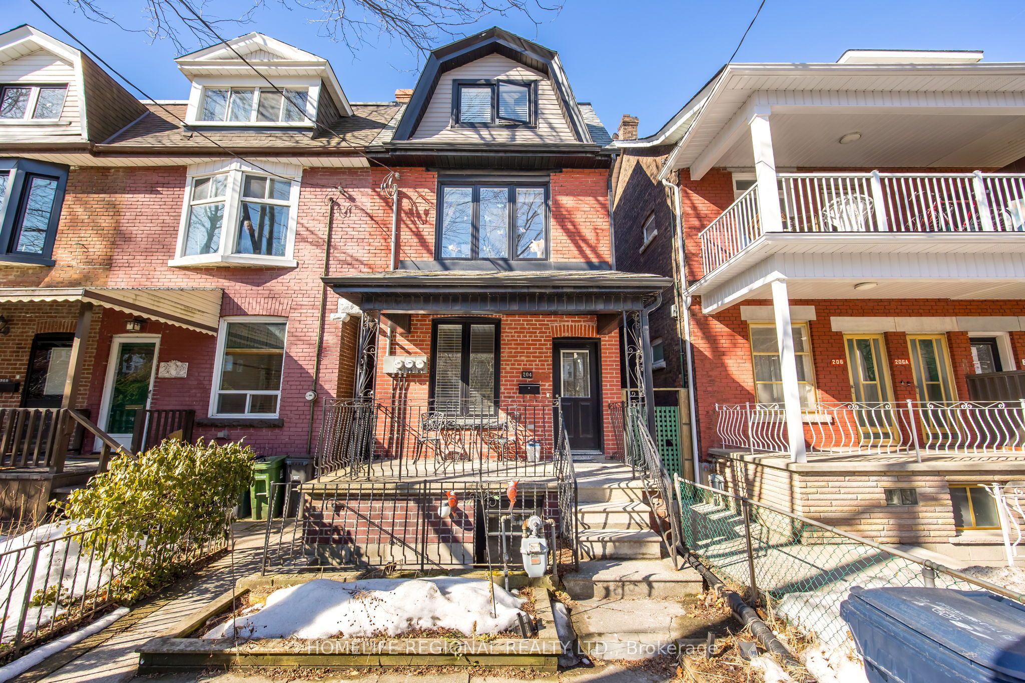 204 Roxton Road Property Photo 1