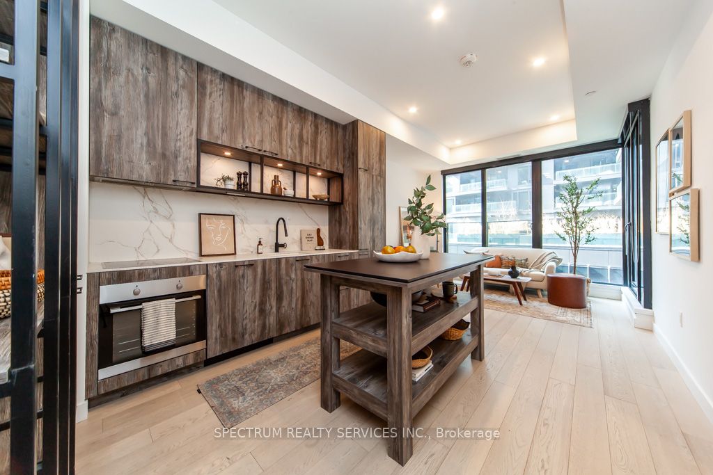 #424 - 505 Richmond Street Property Photo 1