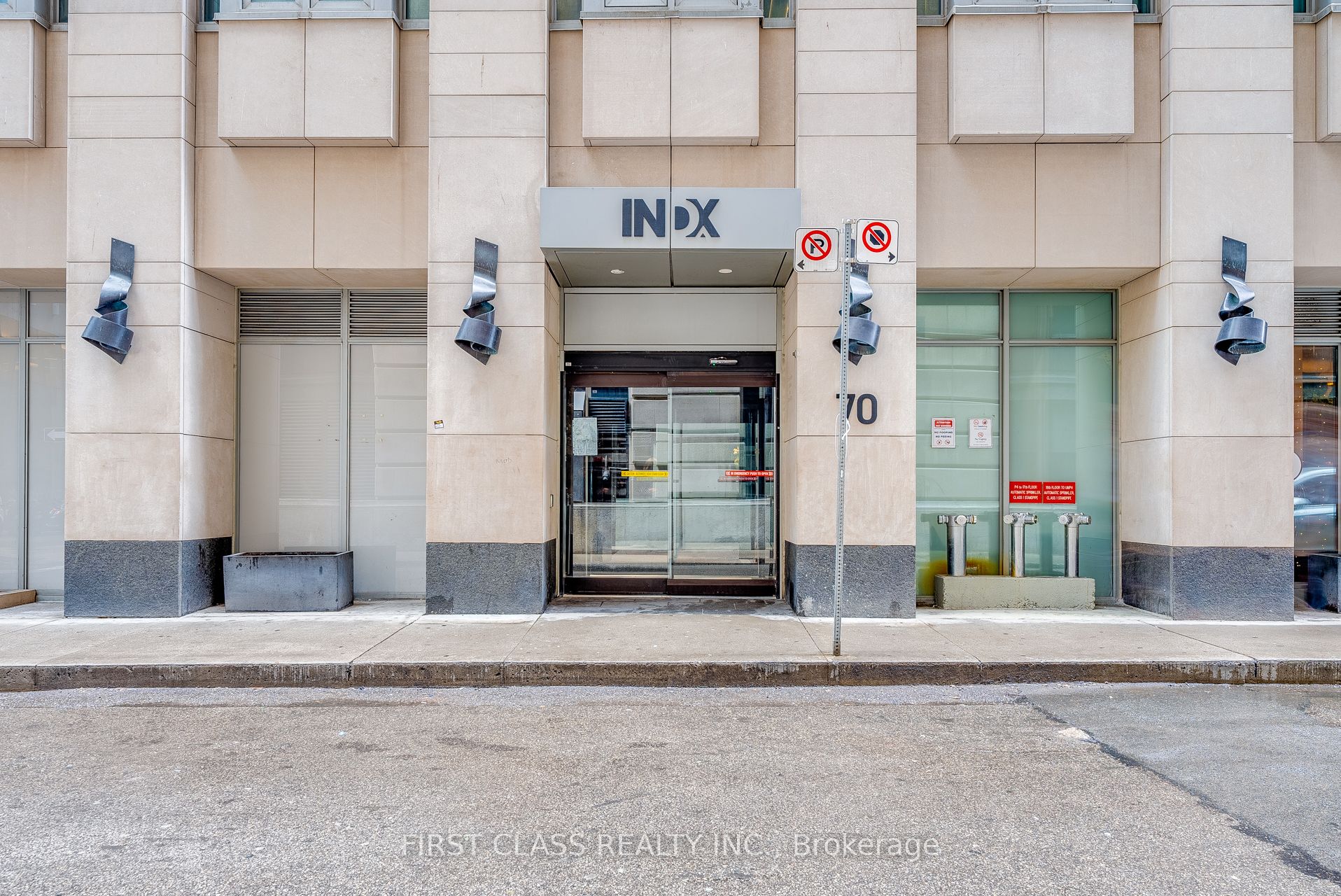 #3816 - 70 Temperance Street Property Photo 2