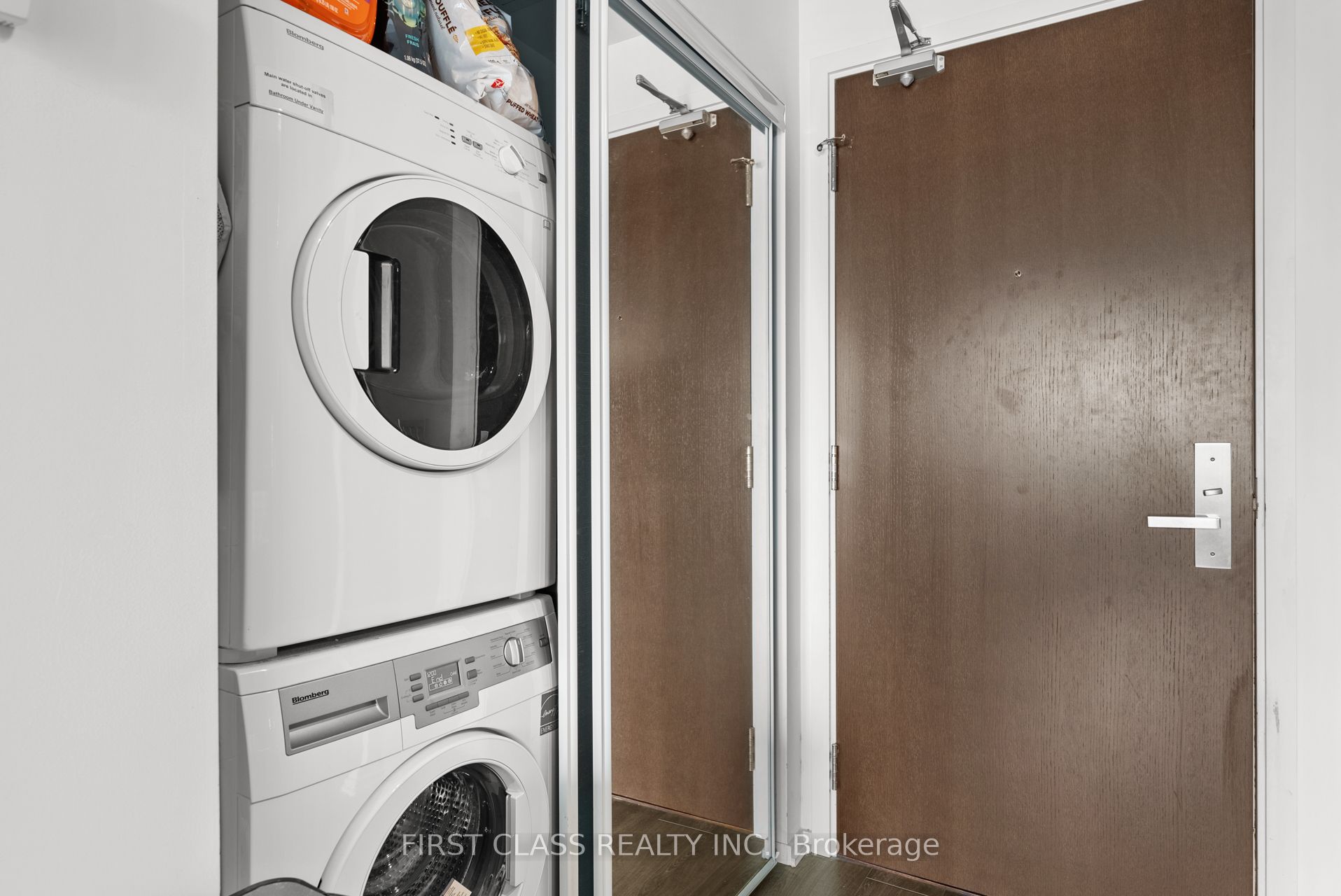 #3816 - 70 Temperance Street Property Photo 19
