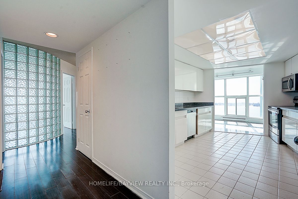 99 Harbour Square 3106 Property Photo 7