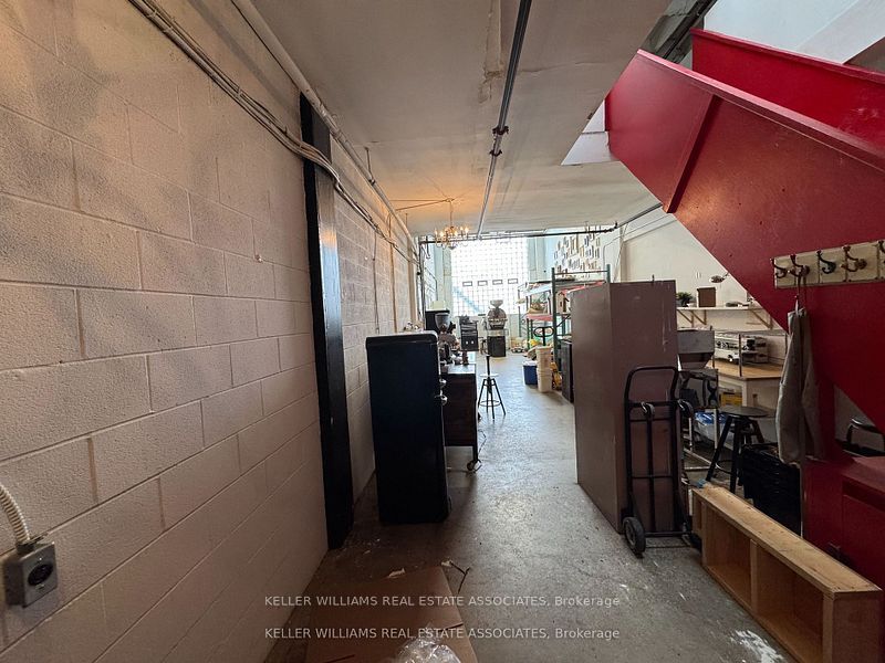 #161 - 163 Sterling Road Property Photo 7