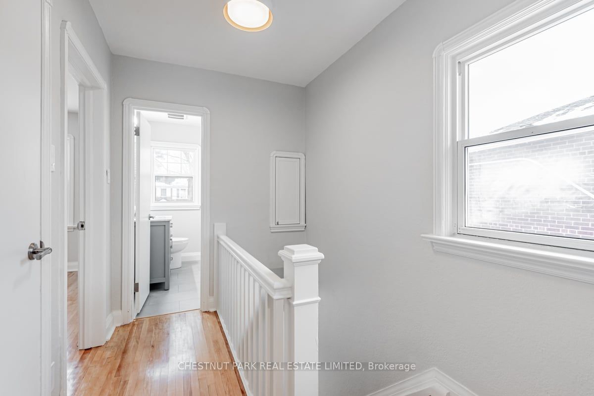 21 Thursfield Crescent Property Photo 11