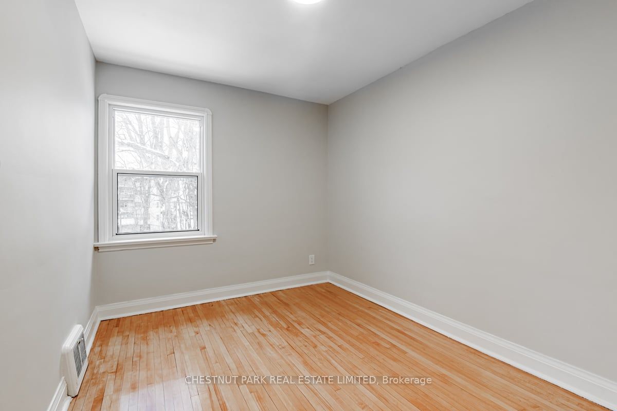 21 Thursfield Crescent Property Photo 13