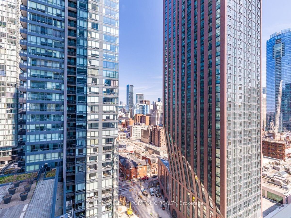 #1707 - 80 John Street Property Photo 15