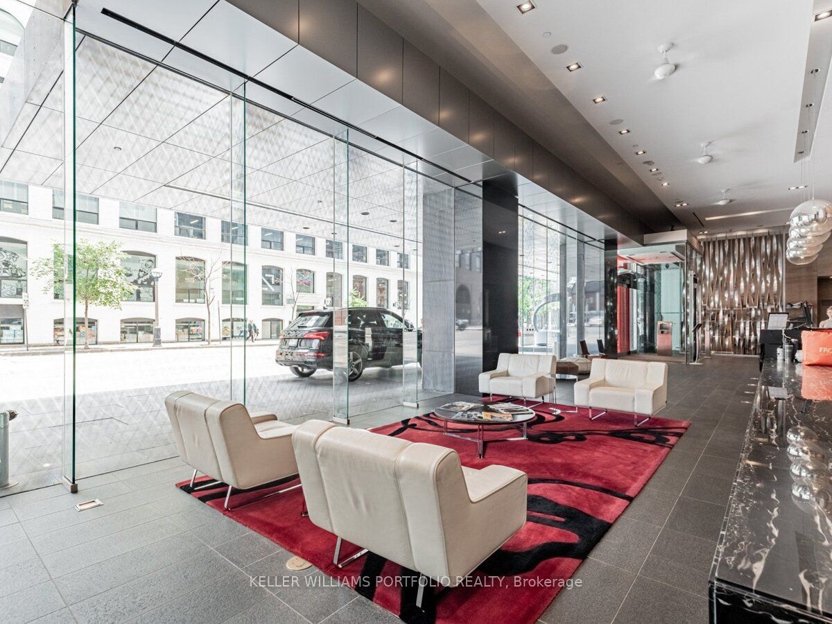 #1707 - 80 John Street Property Photo 22
