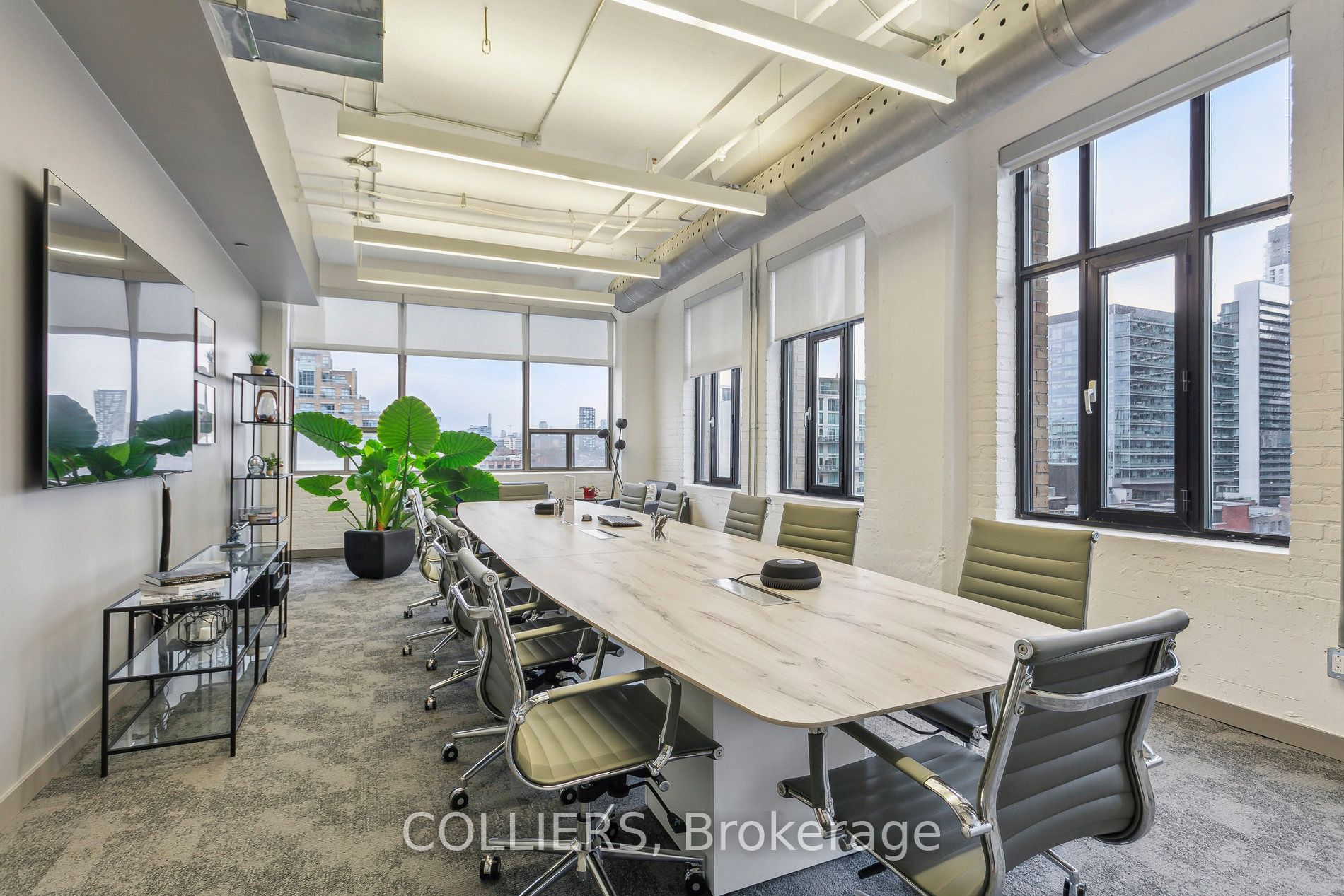 #900 - 110 Spadina Avenue Property Photo 5