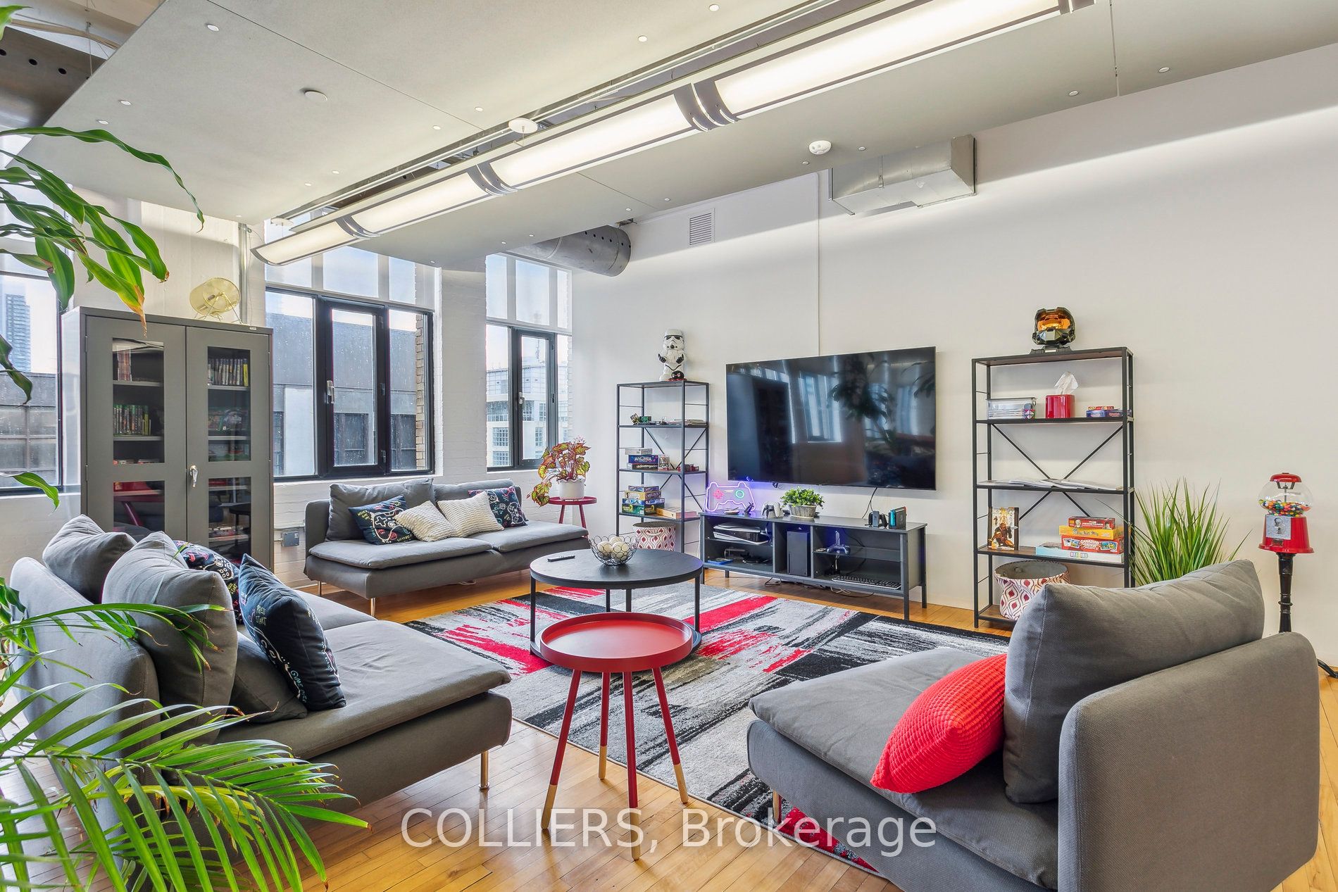 #900 - 110 Spadina Avenue Property Photo 7