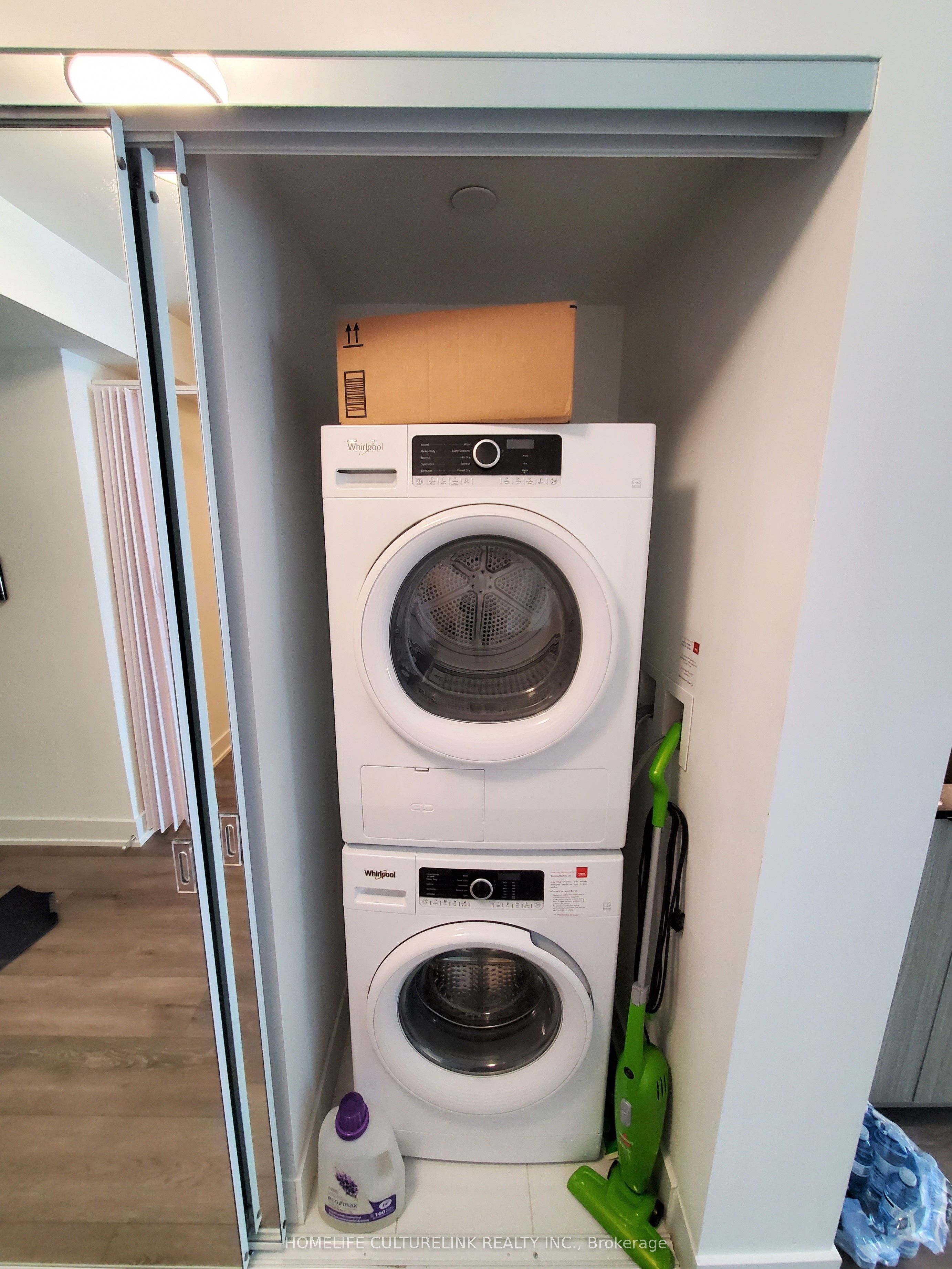 #610 - 575 Bloor Street Property Photo 12