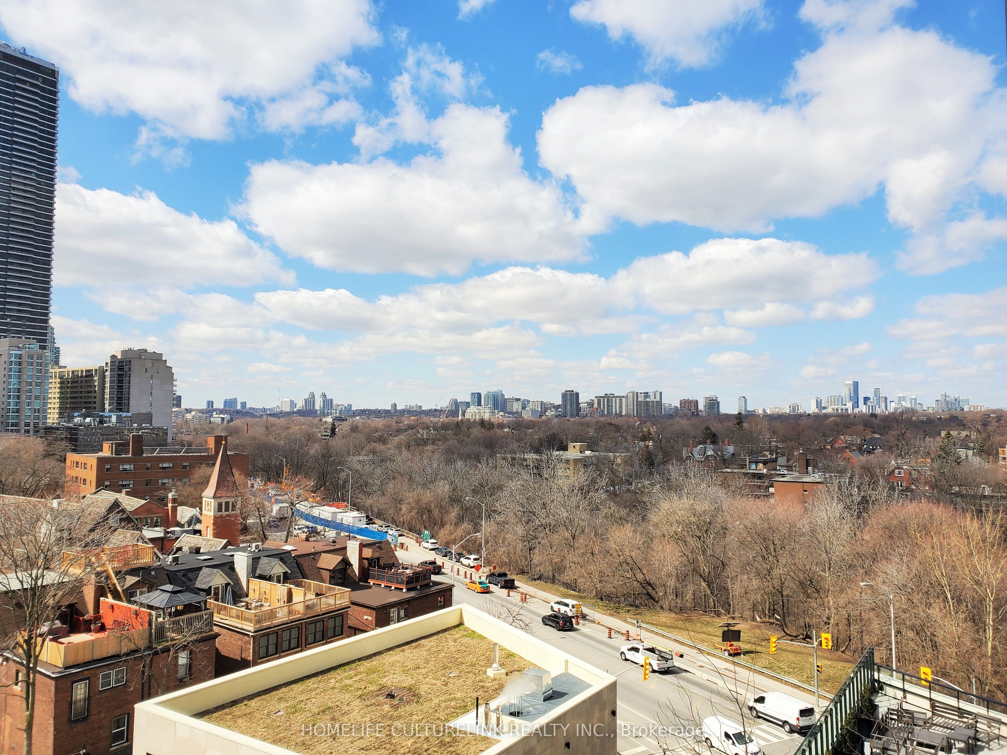 #610 - 575 Bloor Street Property Photo 15