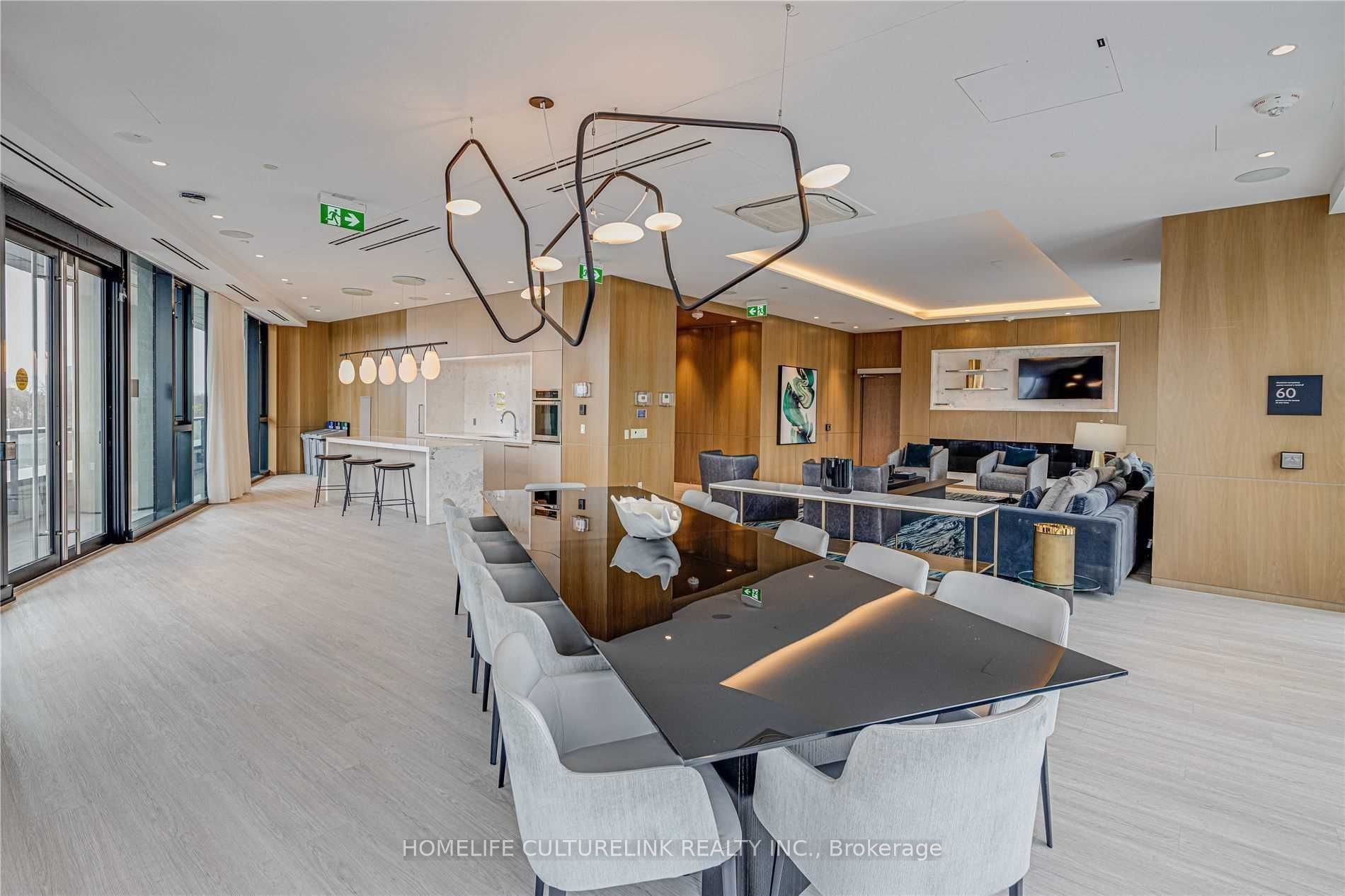 #610 - 575 Bloor Street Property Photo 17