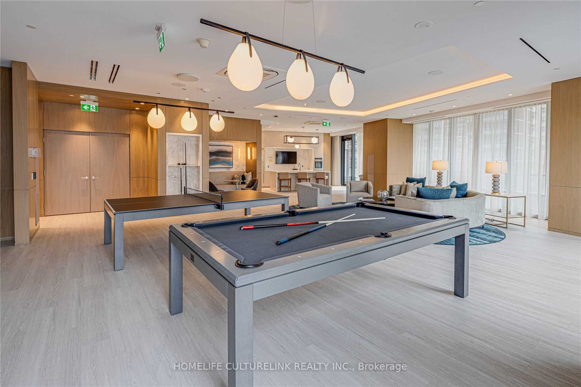 #610 - 575 Bloor Street Property Photo 19