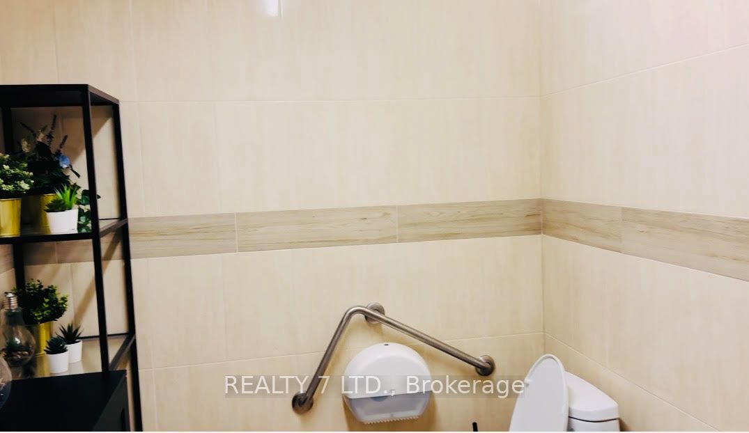 403 Parliament Street Property Photo 7