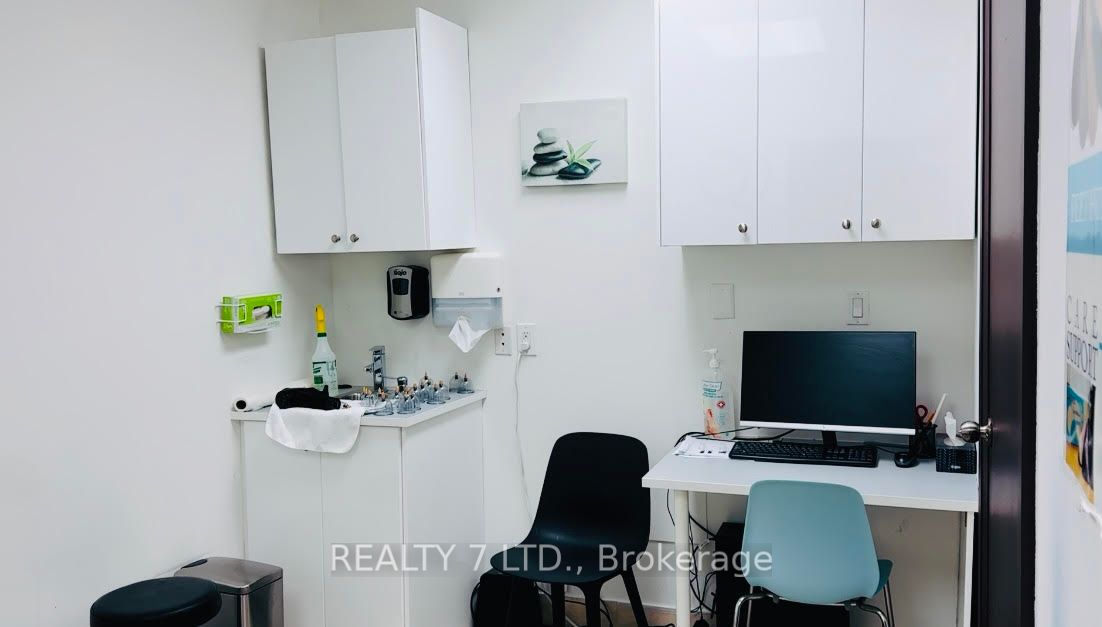 403 Parliament Street Property Photo 10