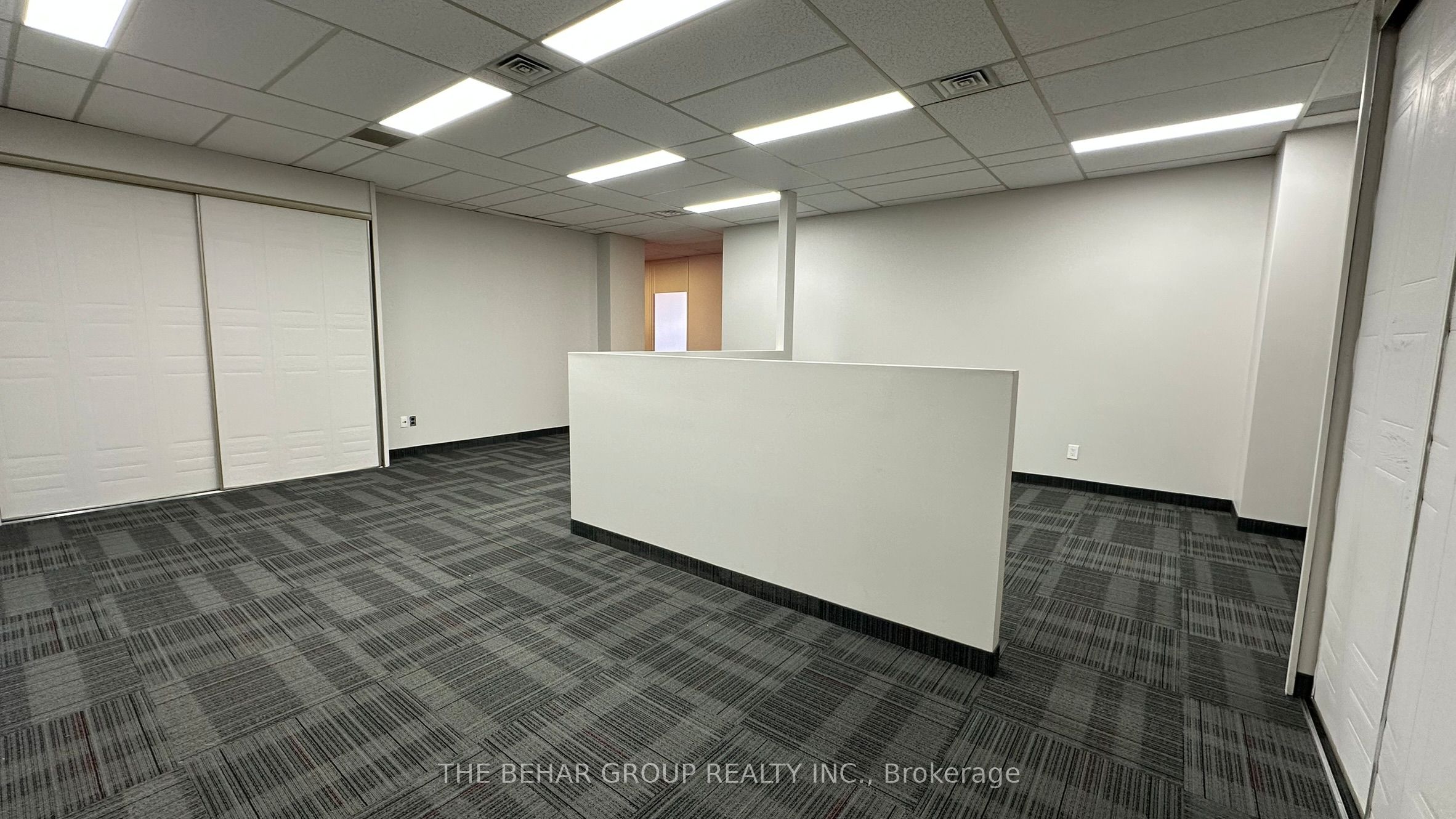 #300 - 15 Gervais Drive Property Photo 7