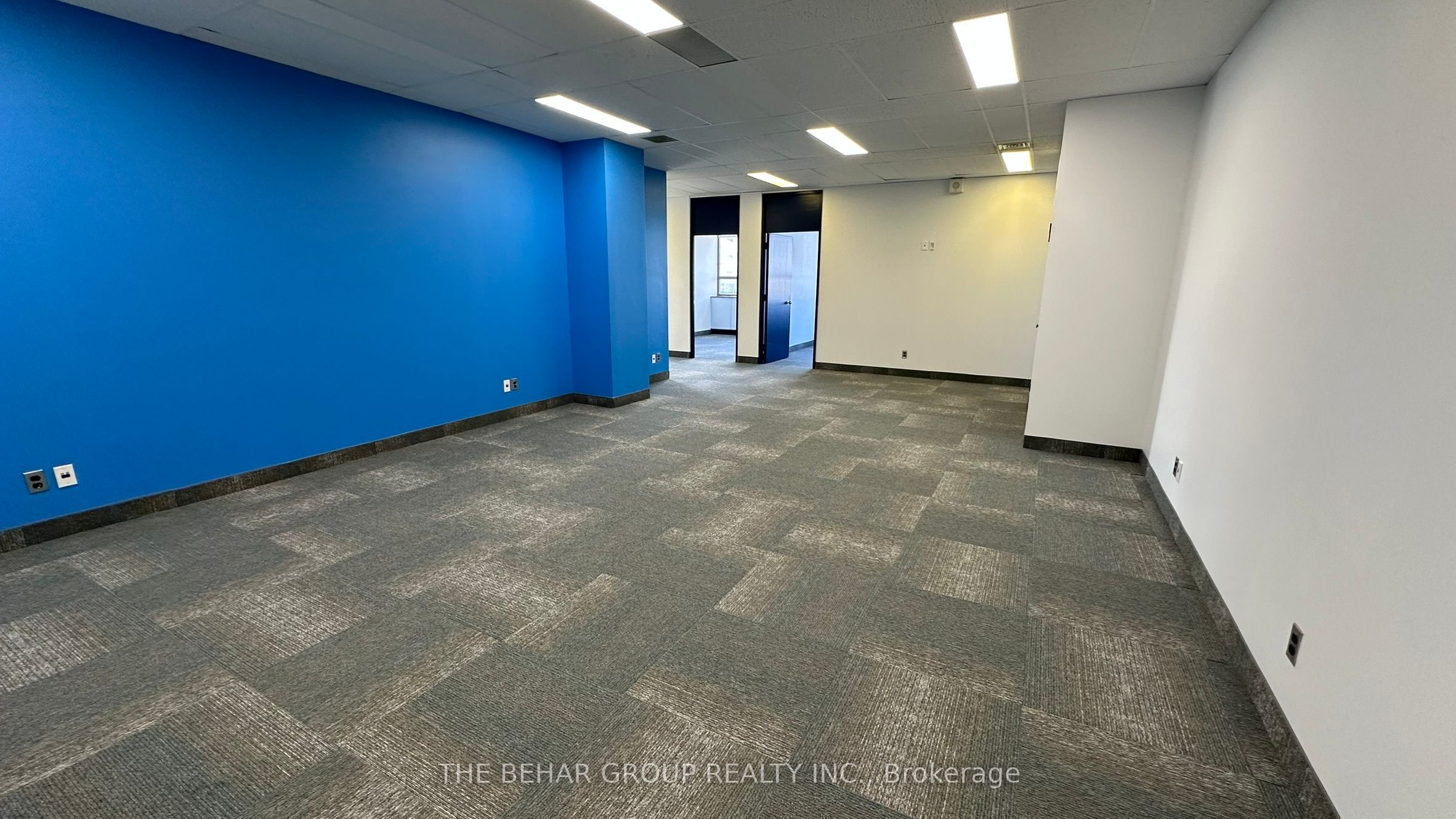#400 - 15 Gervais Drive Property Photo 6