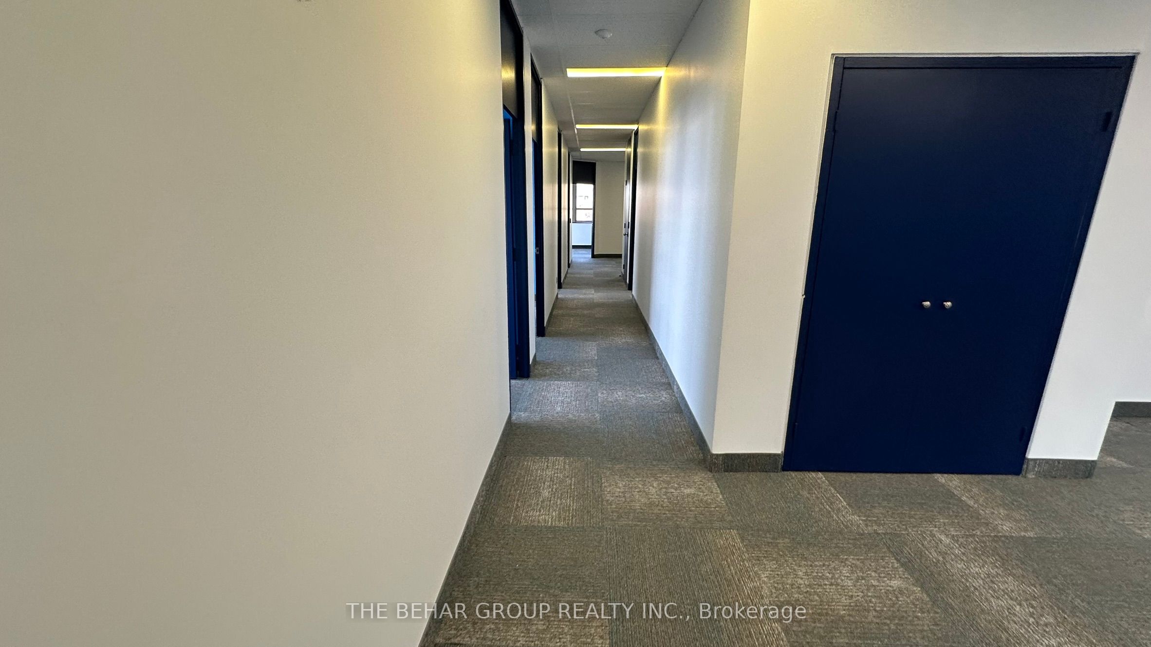#400 - 15 Gervais Drive Property Photo 8