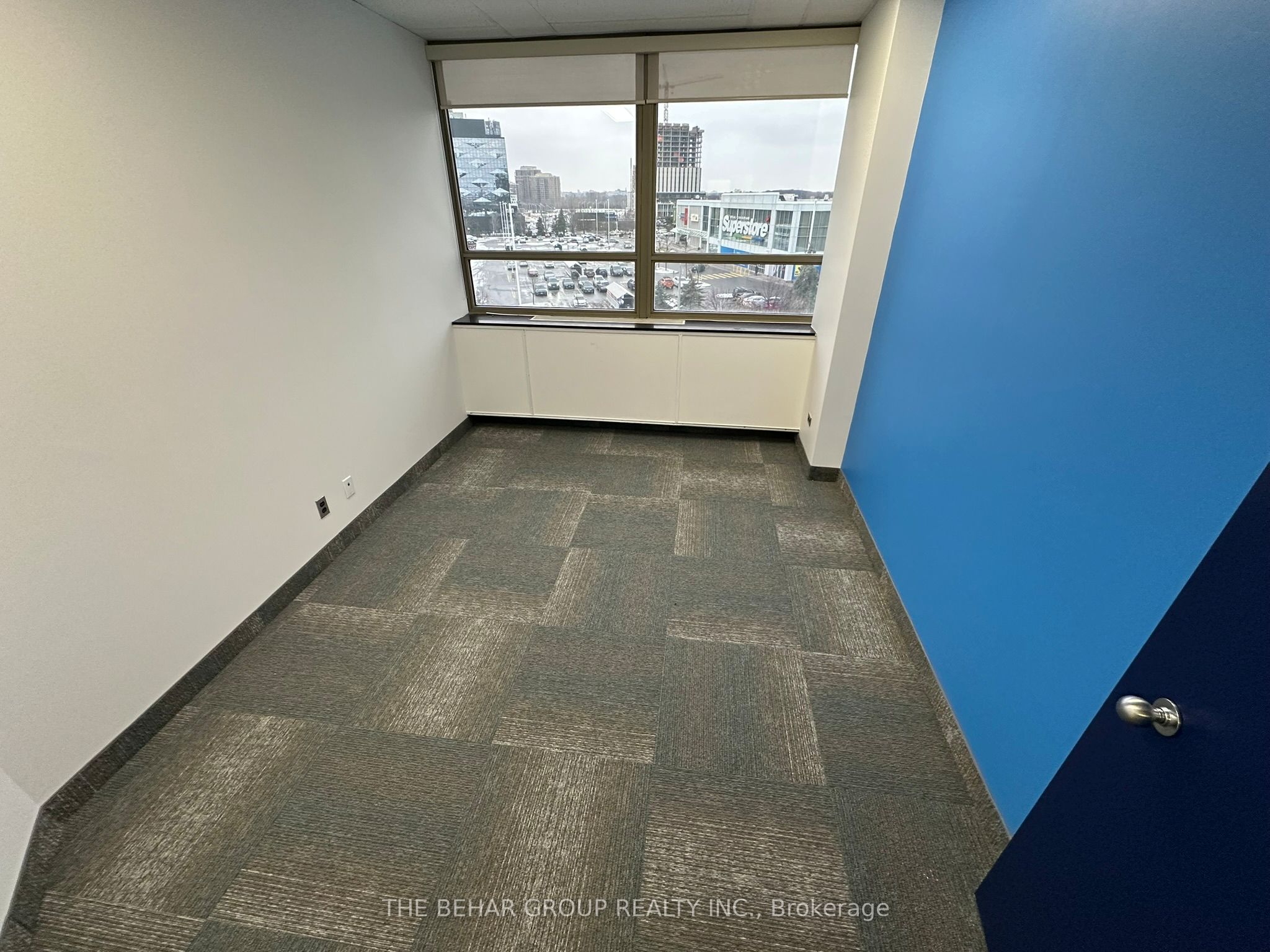 #400 - 15 Gervais Drive Property Photo 16